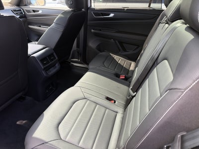 2026 Volkswagen Atlas Cross Sport 2.0T SEL R-Line Black 4MOTION