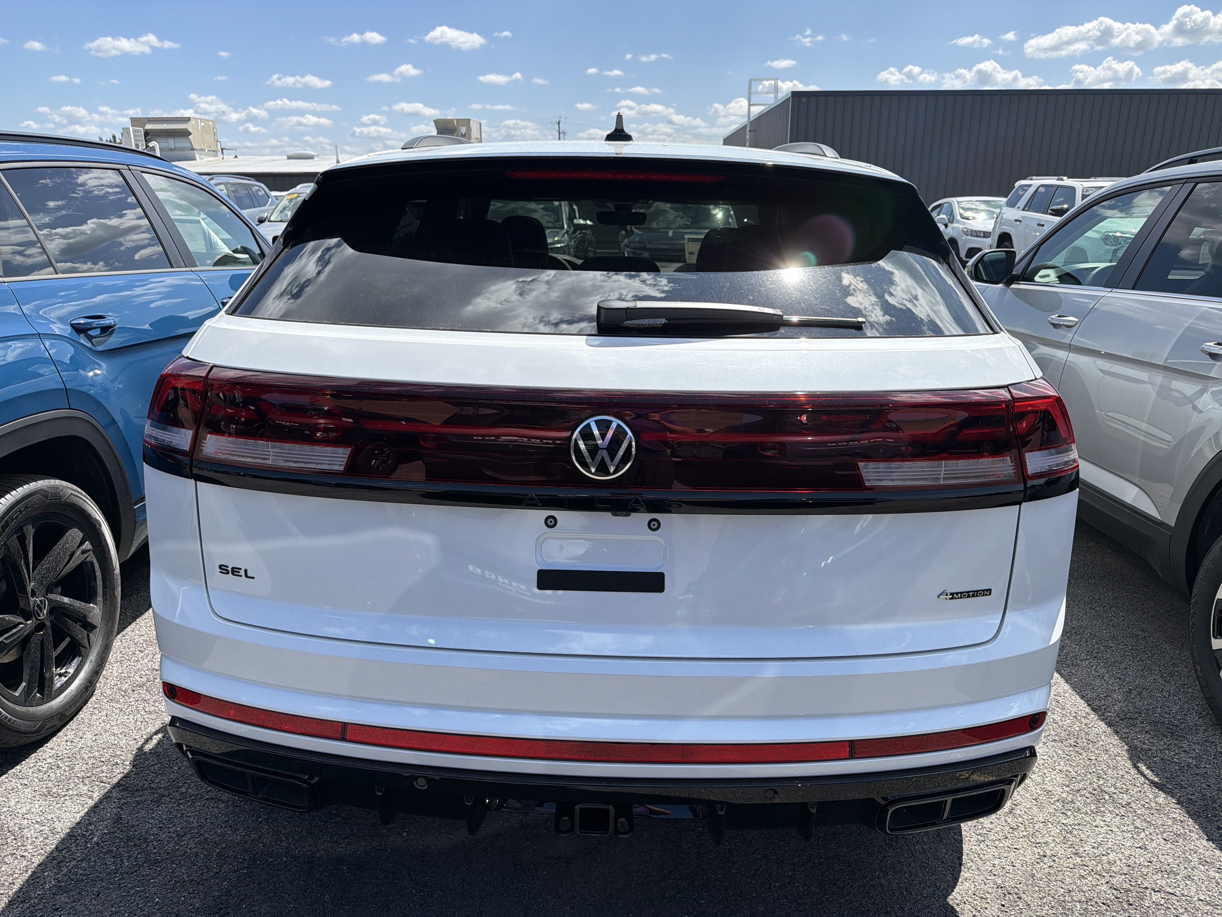 2026 Volkswagen Atlas Cross Sport 2.0T SEL R-Line Black 4MOTION