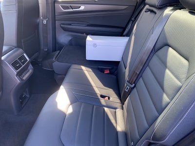 2026 Volkswagen Atlas Cross Sport 2.0T SEL R-Line Black 4MOTION