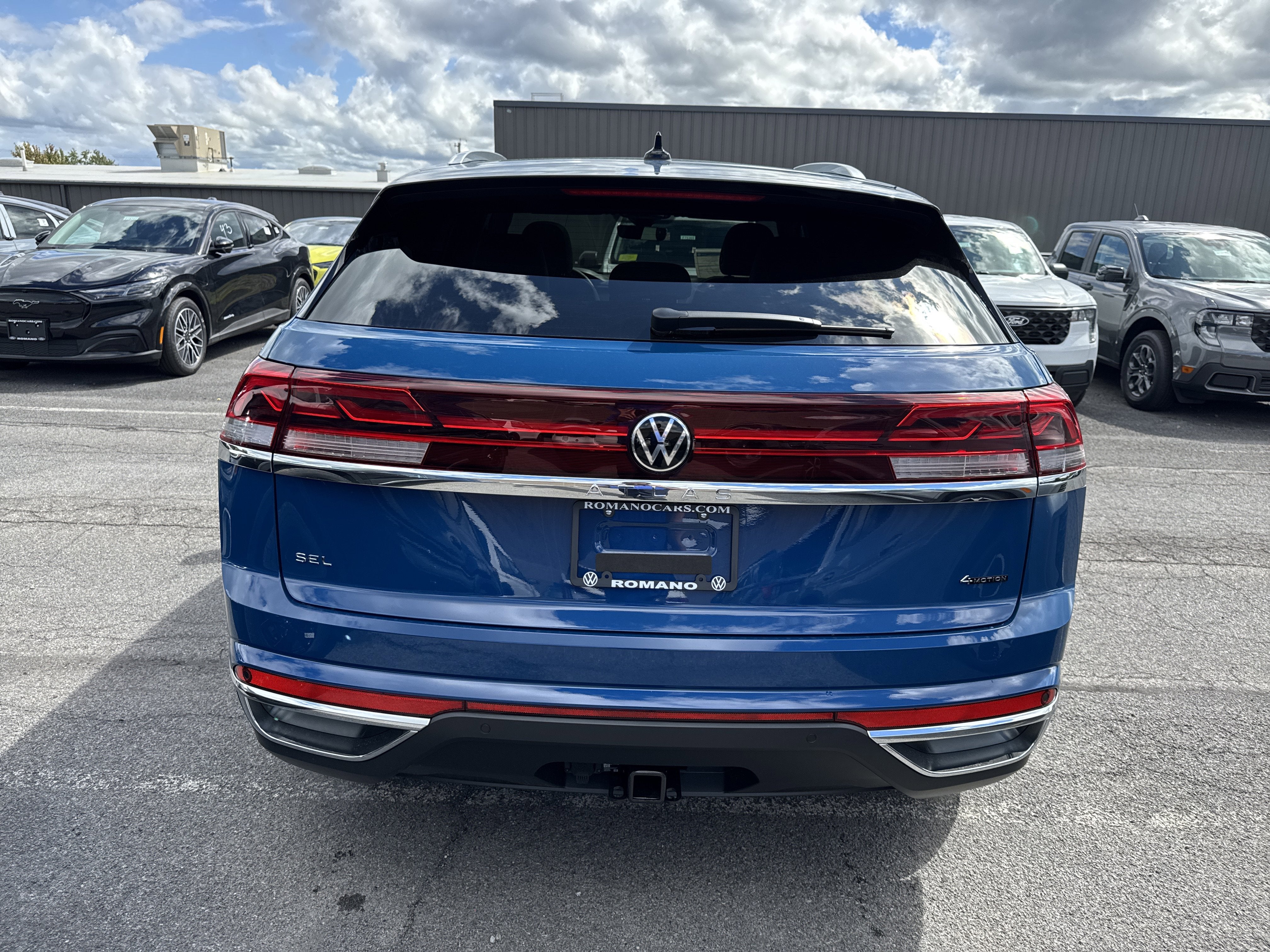 2026 Volkswagen Atlas Cross Sport 2.0T SEL 4MOTION