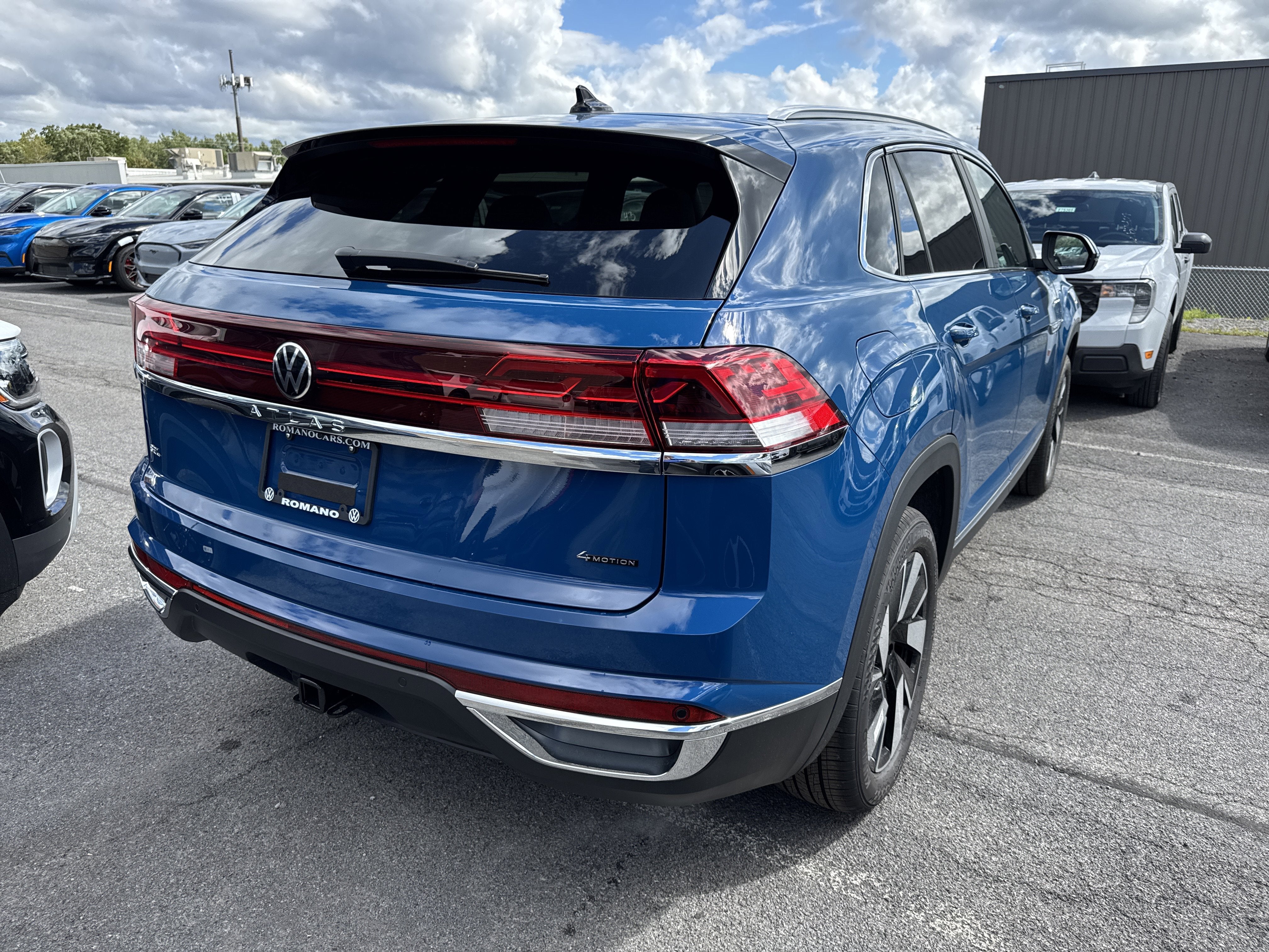 2026 Volkswagen Atlas Cross Sport 2.0T SEL 4MOTION