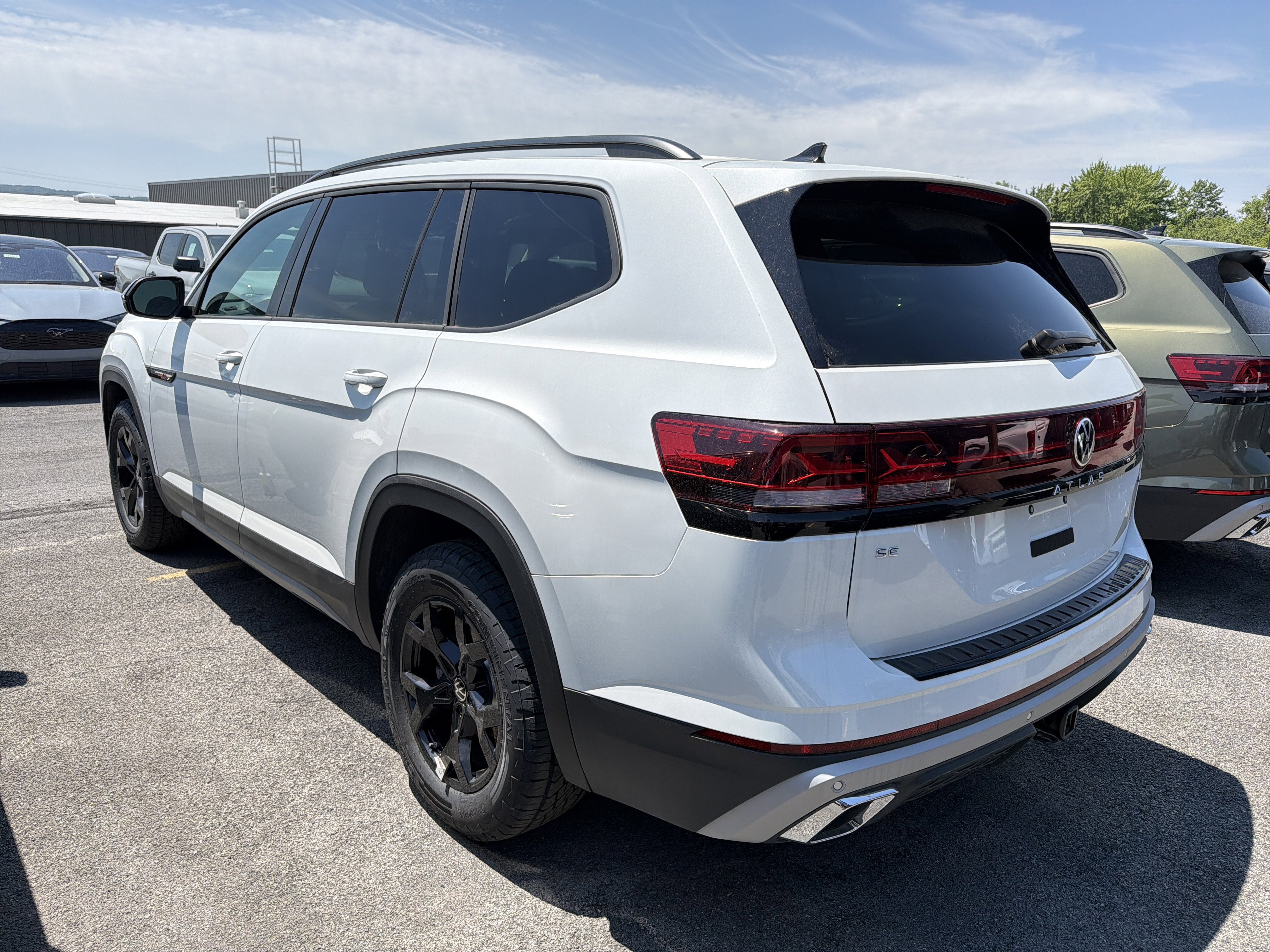 2026 Volkswagen Atlas 2.0T Peak Edition 4MOTION
