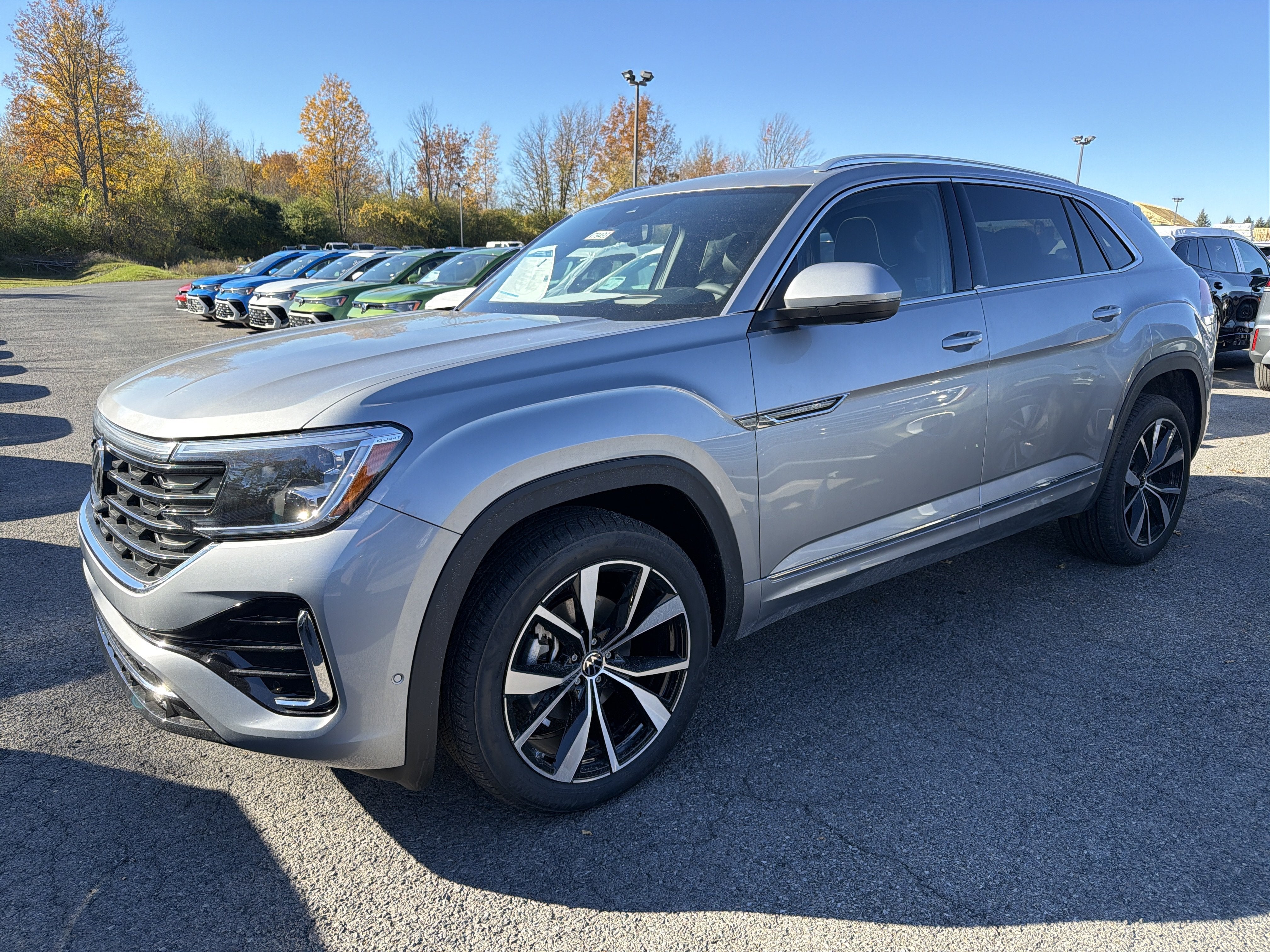 2026 Volkswagen Atlas Cross Sport 2.0T SEL Premium R-Line 4MOTION