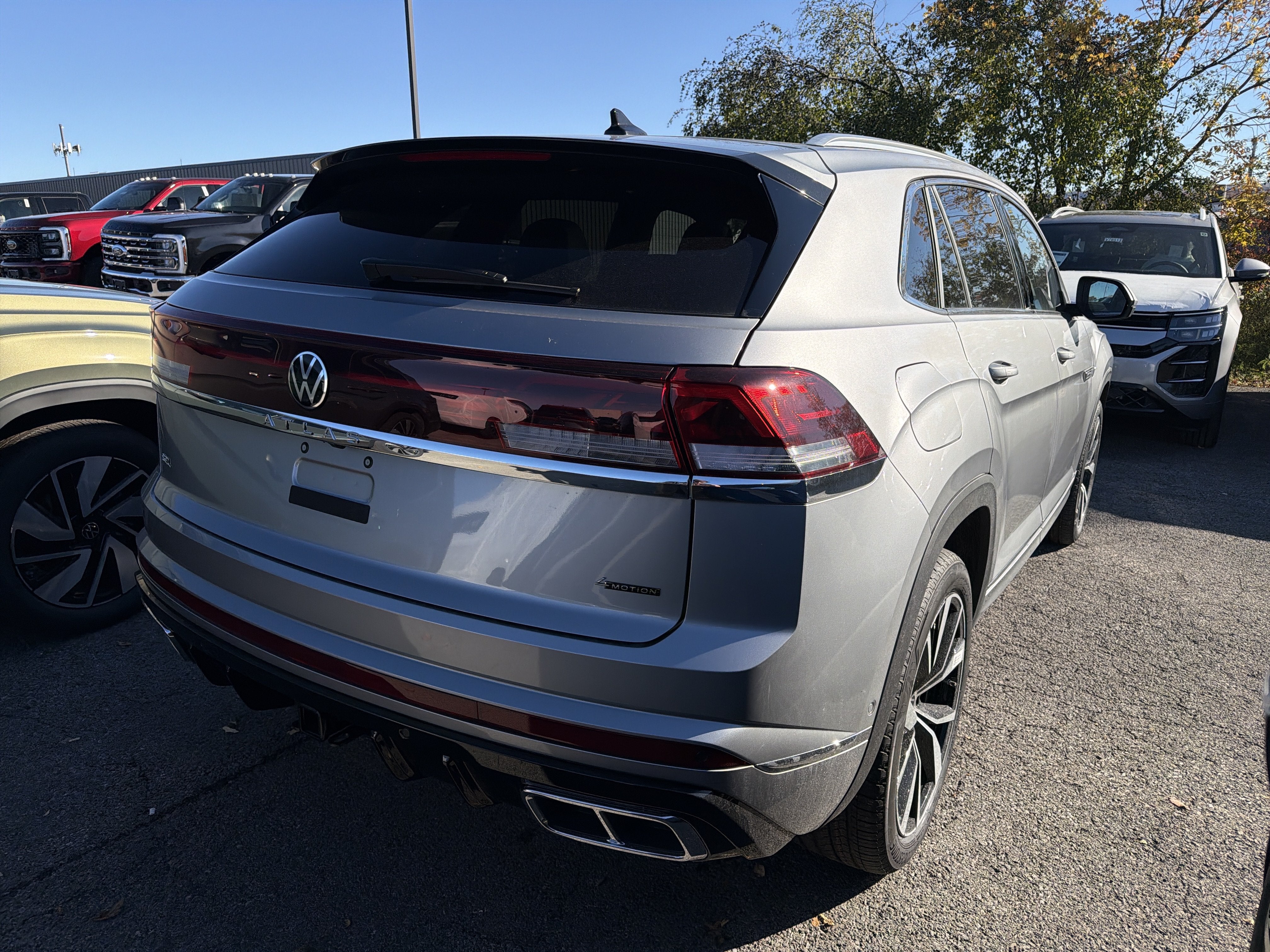 2026 Volkswagen Atlas Cross Sport 2.0T SEL Premium R-Line 4MOTION