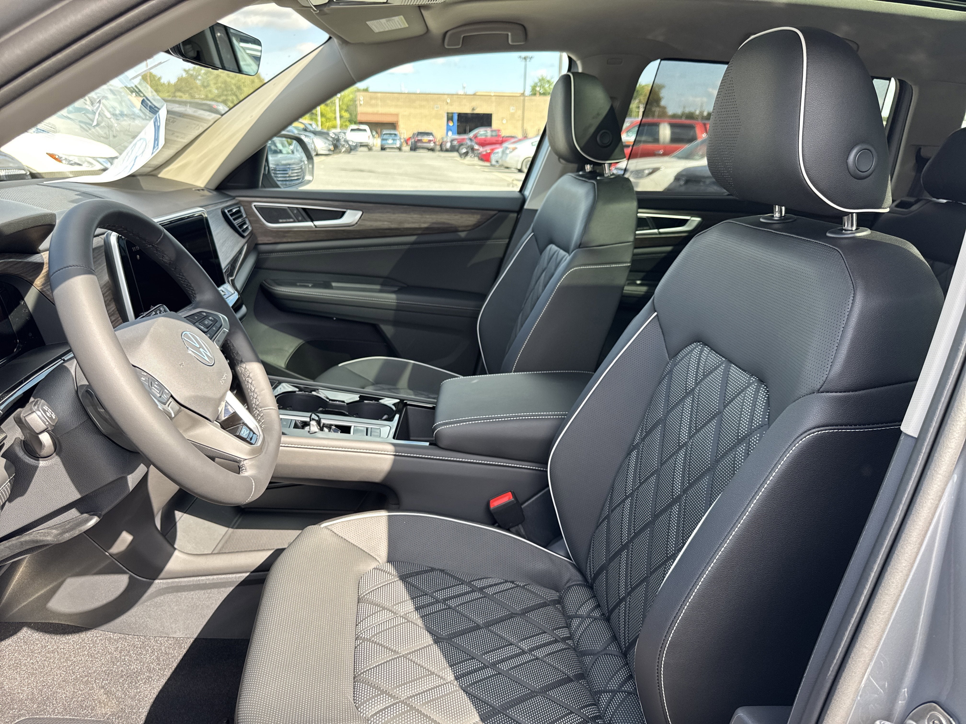 2026 Volkswagen Atlas 2.0T SEL Premium R-Line 4MOTION