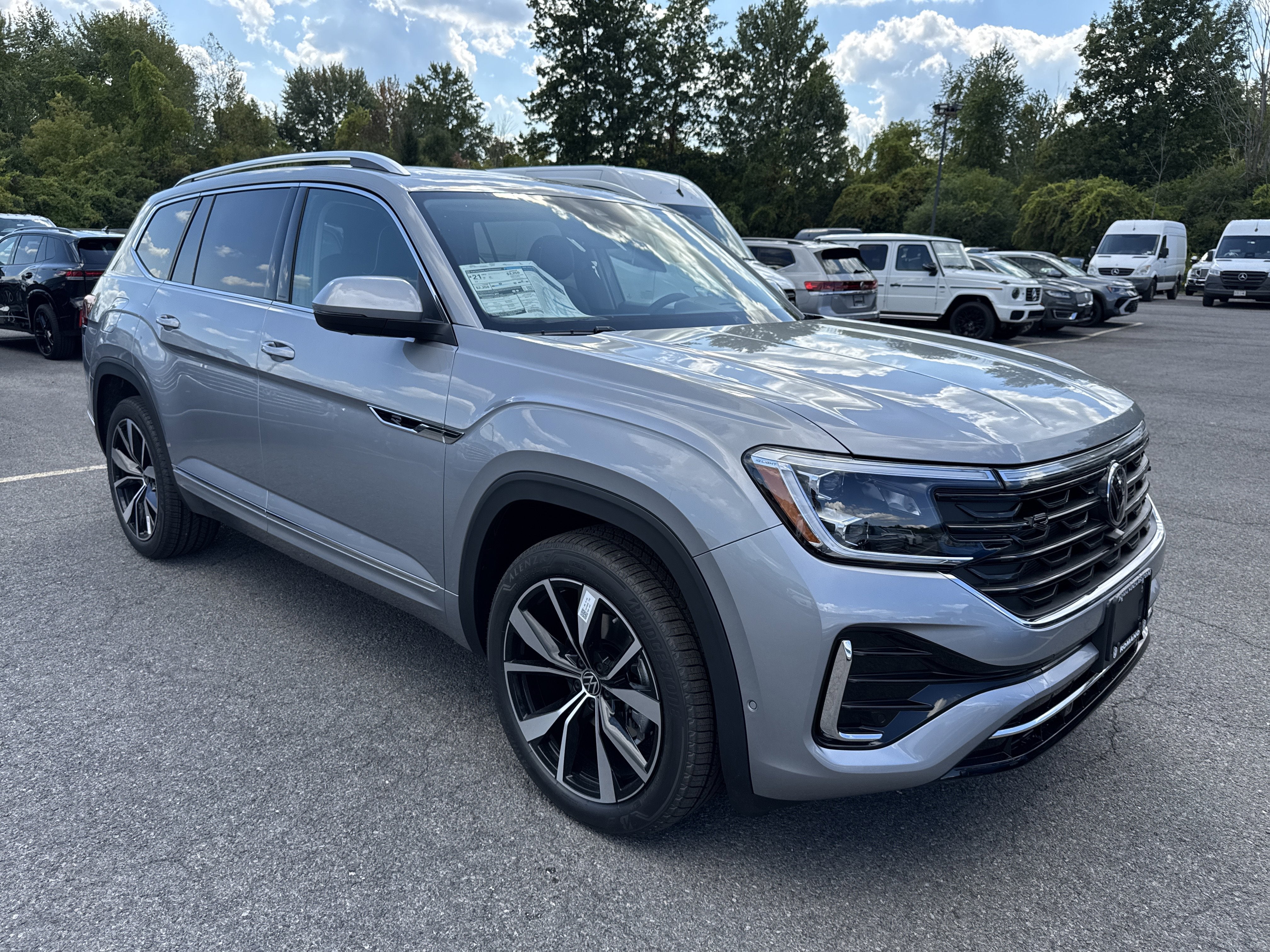 2026 Volkswagen Atlas 2.0T SEL Premium R-Line 4MOTION