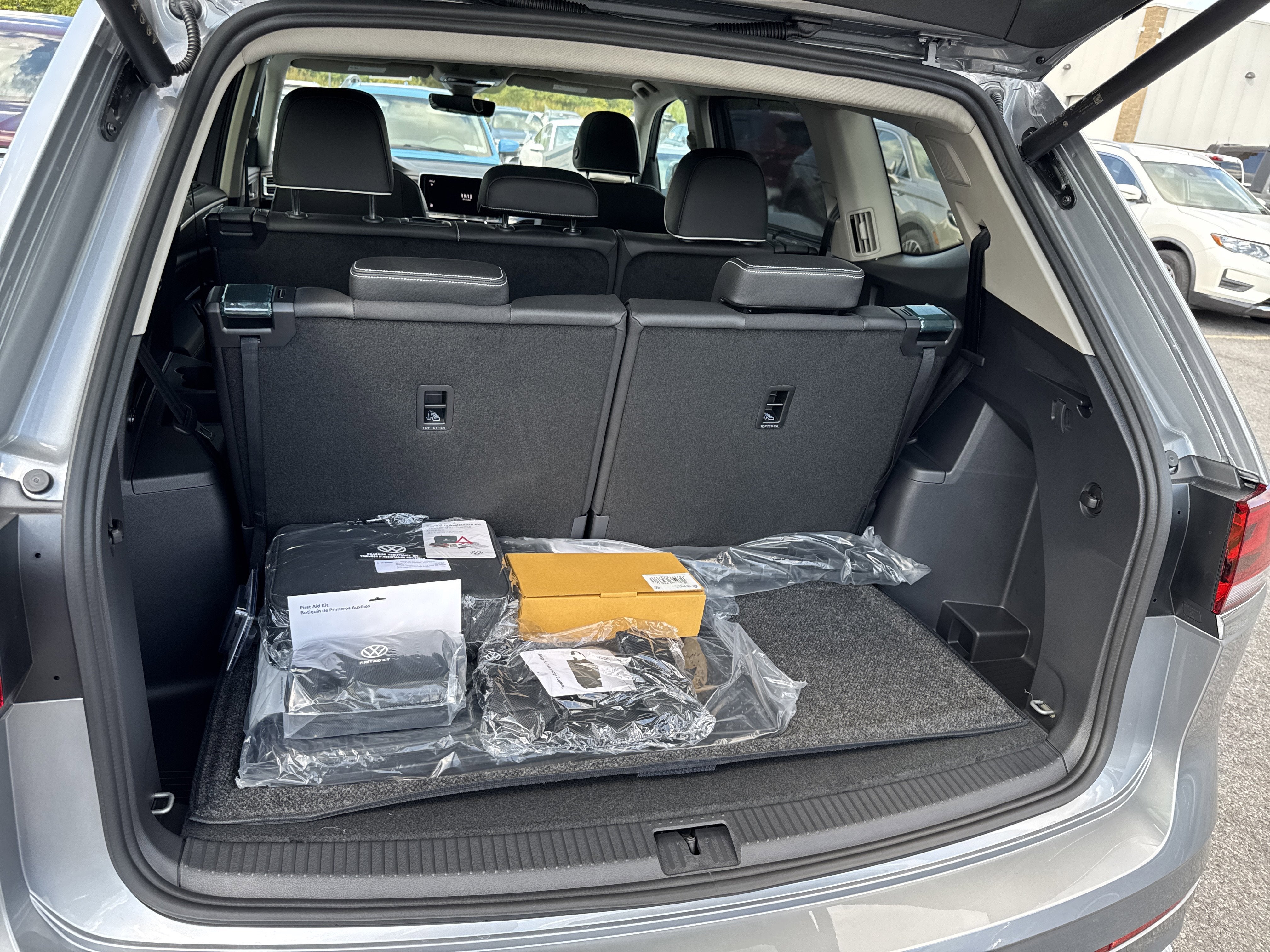 2026 Volkswagen Atlas 2.0T SEL Premium R-Line 4MOTION