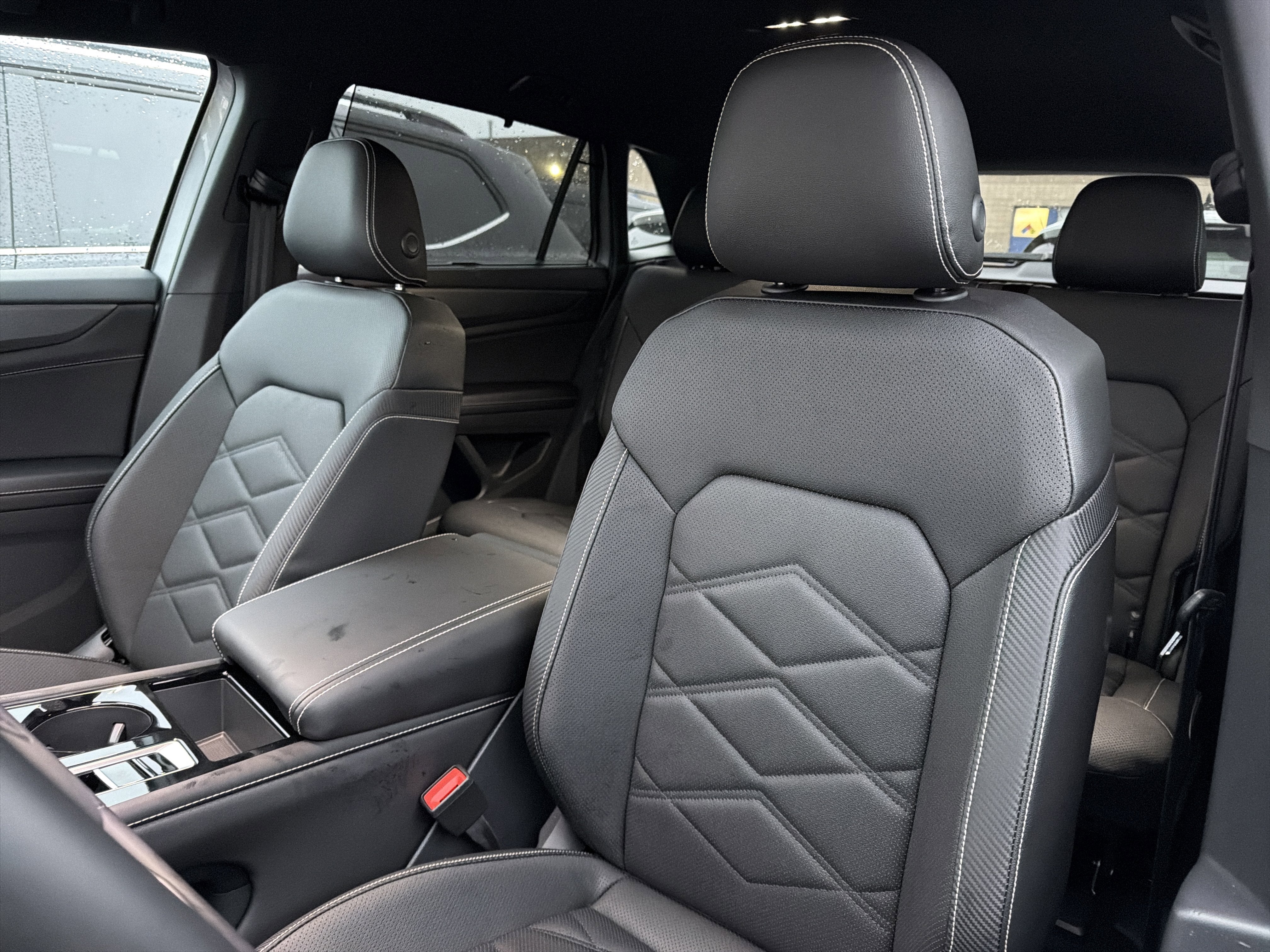 2026 Volkswagen Atlas Cross Sport 2.0T SE w/Technology 4MOTION