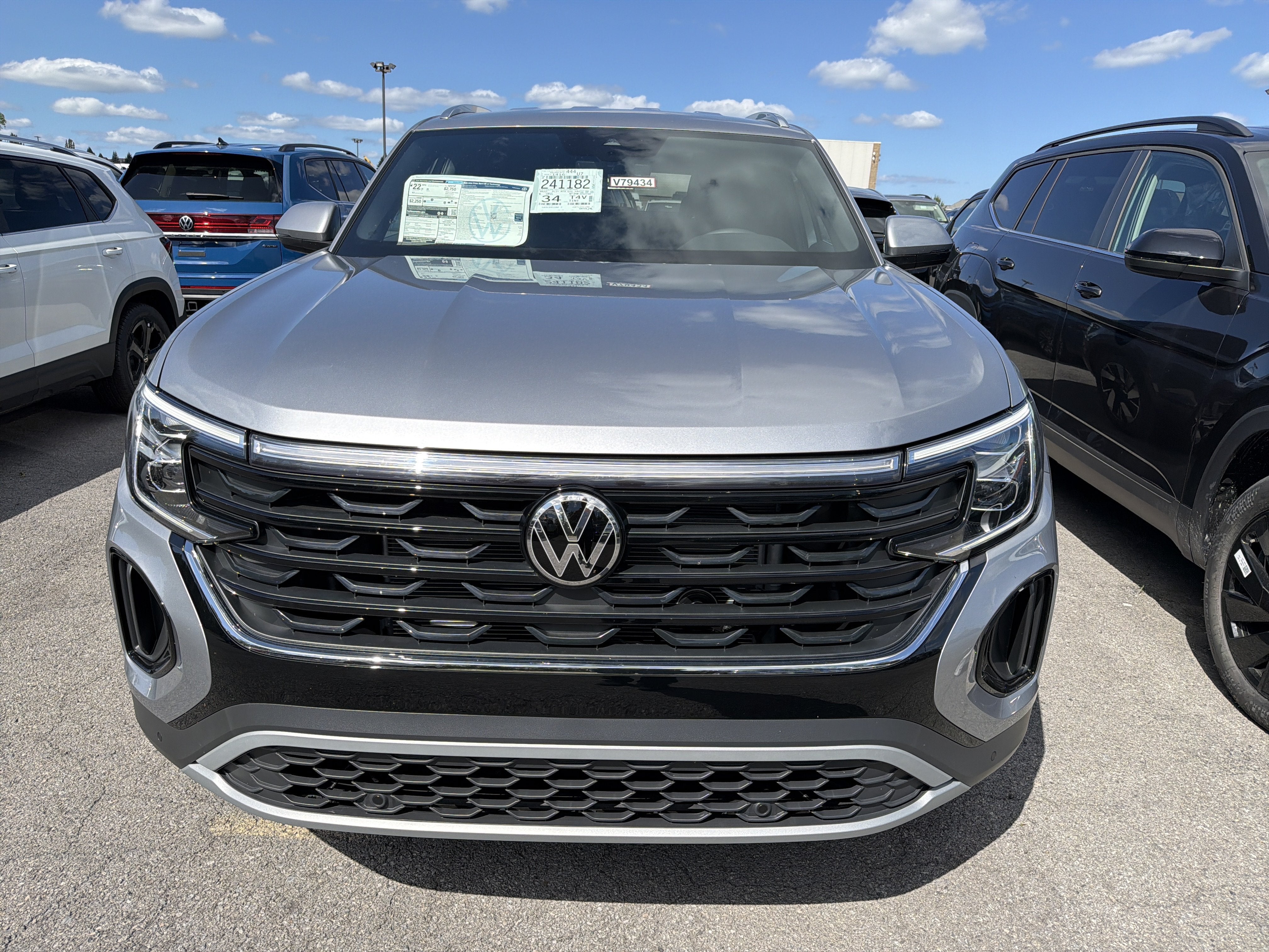 2026 Volkswagen Atlas Cross Sport 2.0T SE w/Technology 4MOTION