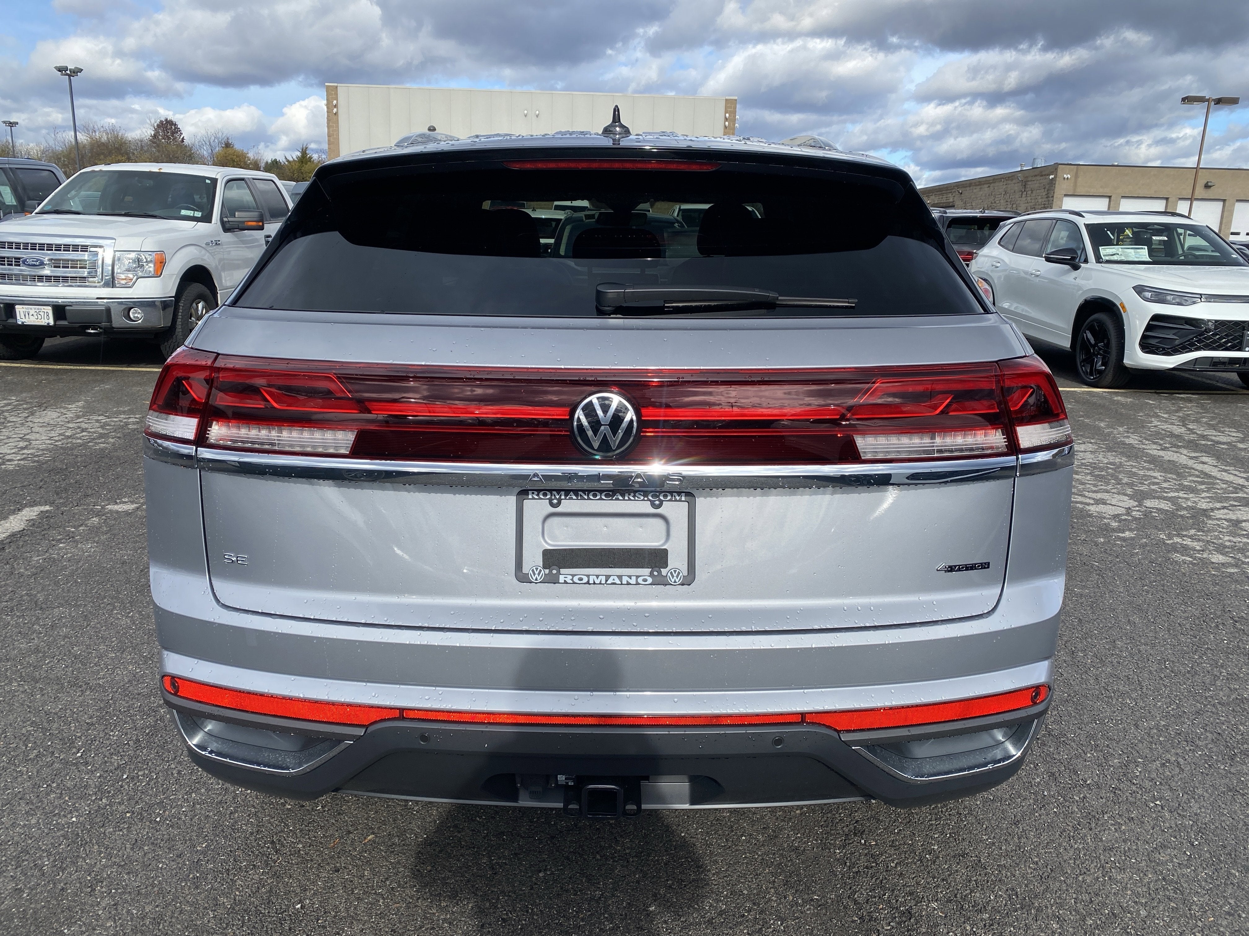 2026 Volkswagen Atlas Cross Sport 2.0T SE w/Technology 4MOTION