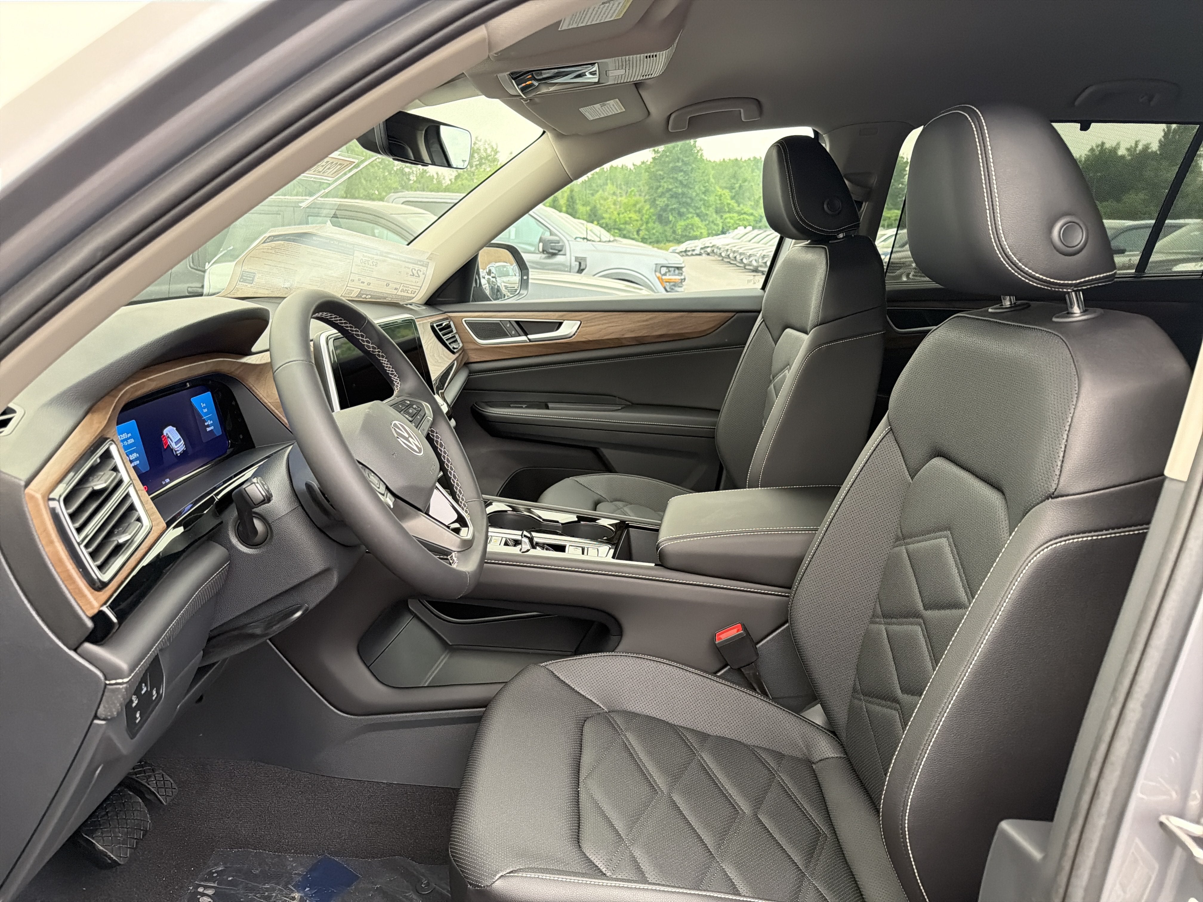 2026 Volkswagen Atlas 2.0T SE w/Technology 4MOTION