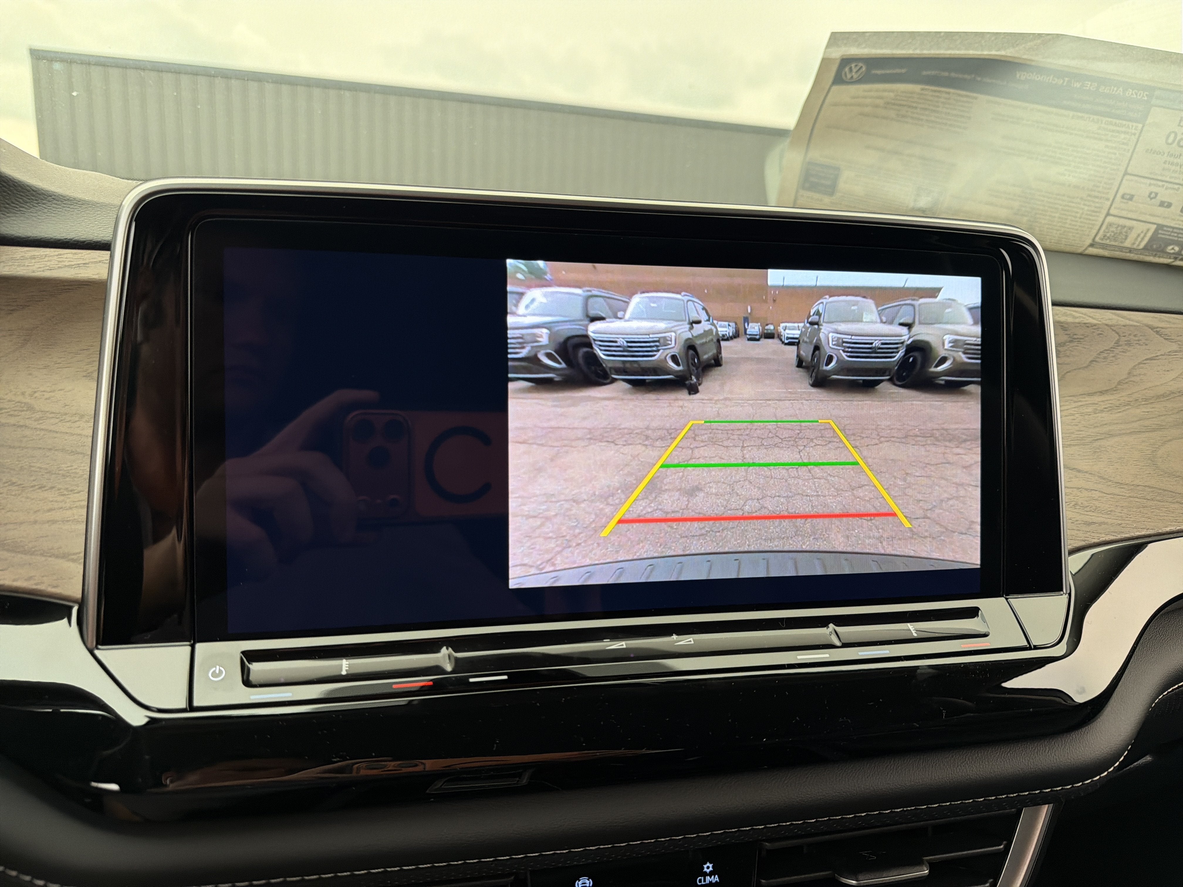 2026 Volkswagen Atlas 2.0T SE w/Technology 4MOTION