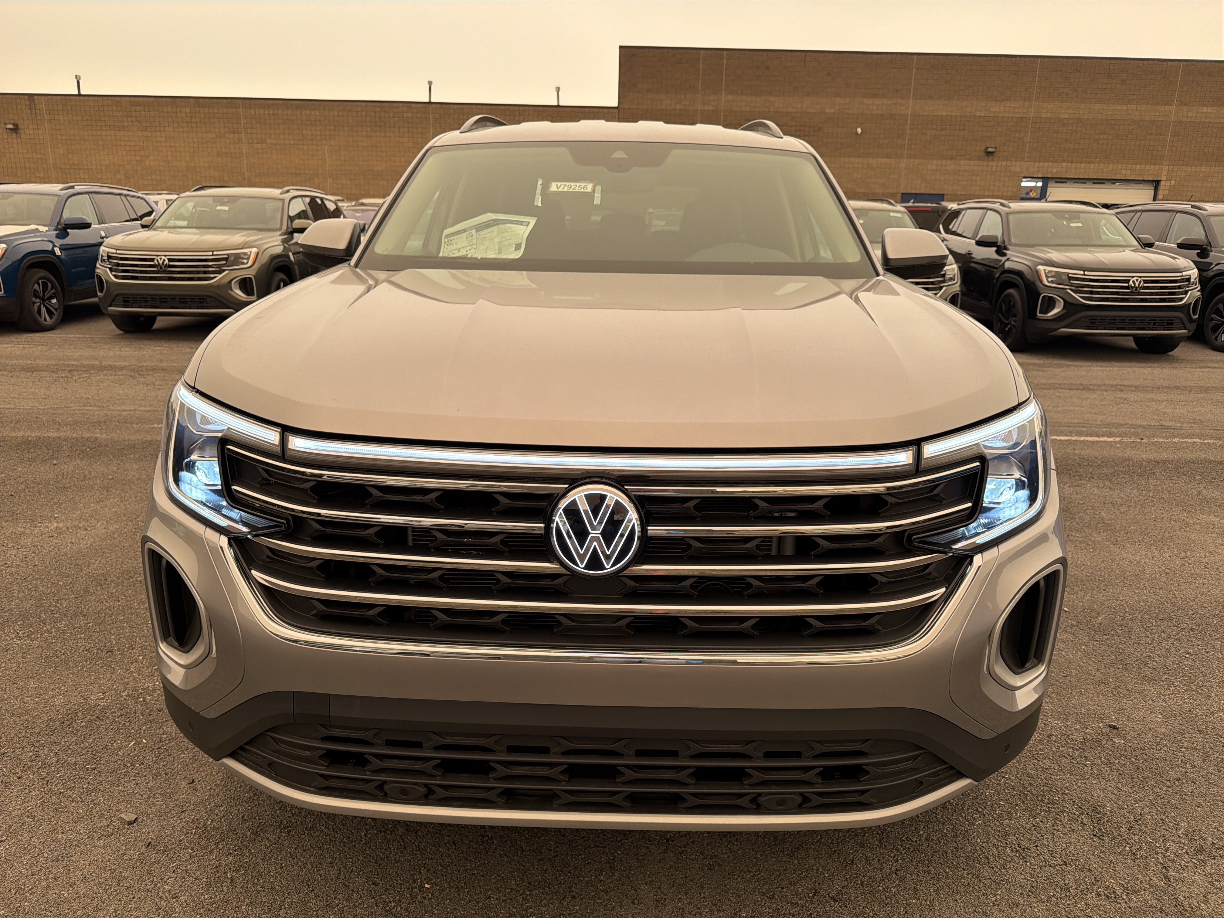 2026 Volkswagen Atlas 2.0T SE w/Technology 4MOTION