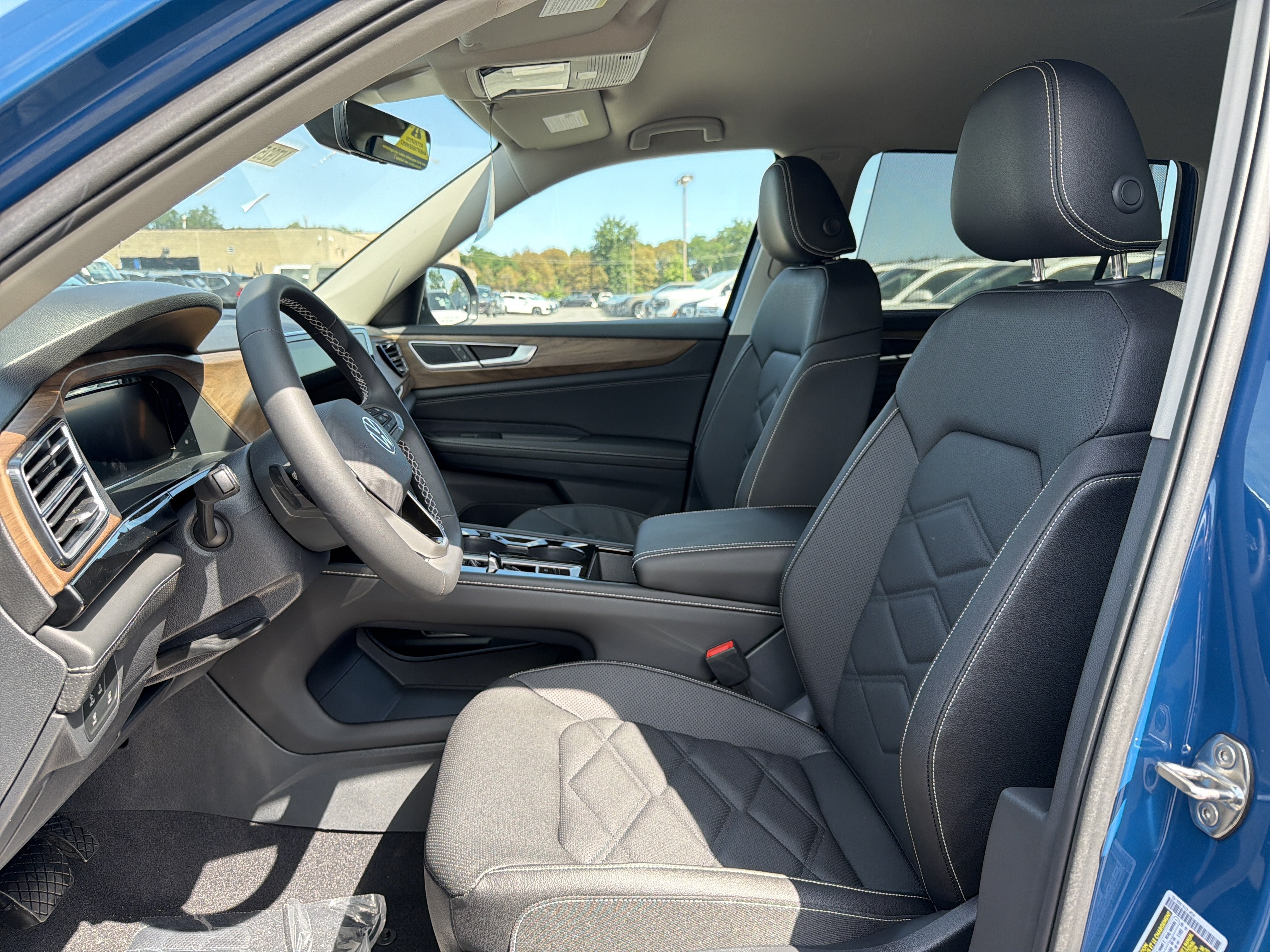 2026 Volkswagen Atlas 2.0T SE w/Technology 4MOTION