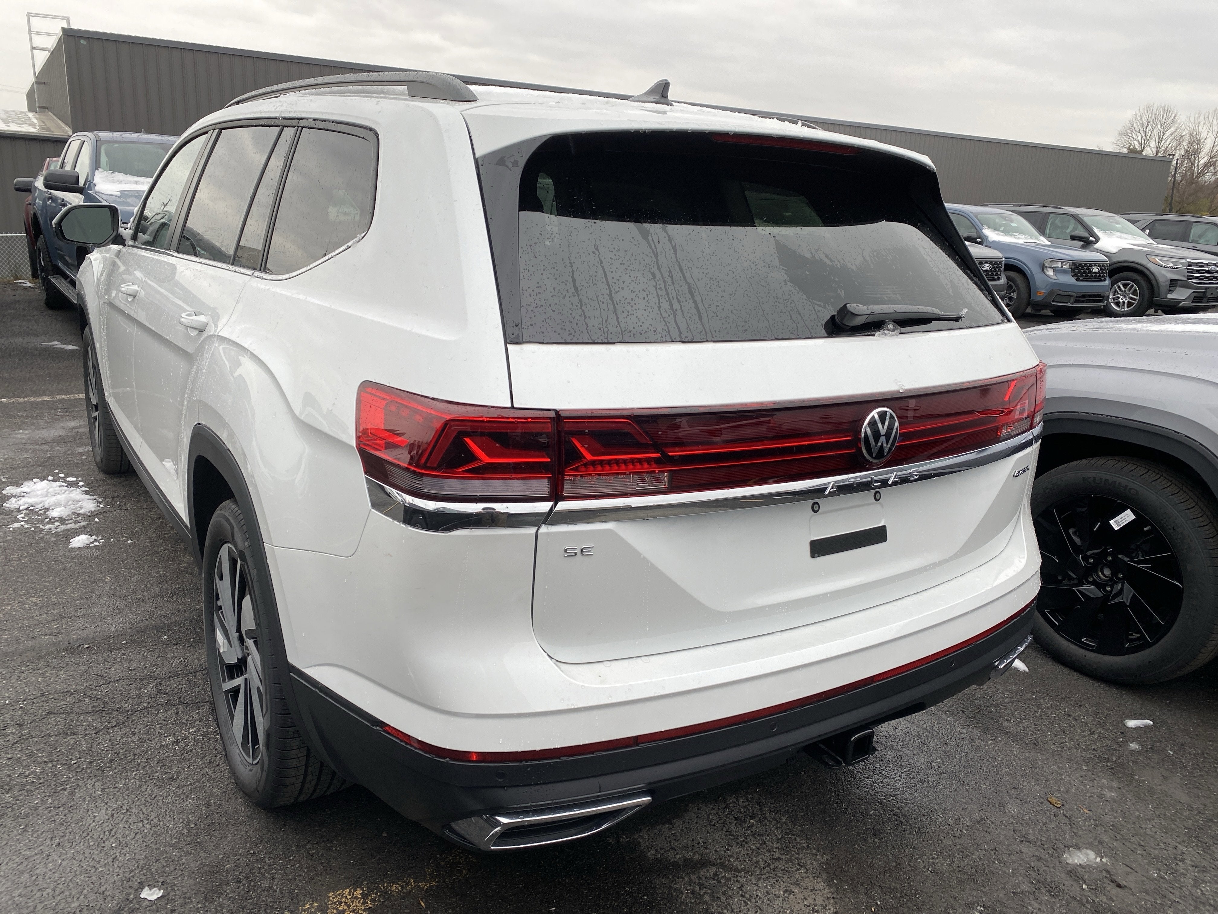 2026 Volkswagen Atlas 2.0T SE w/Technology 4MOTION