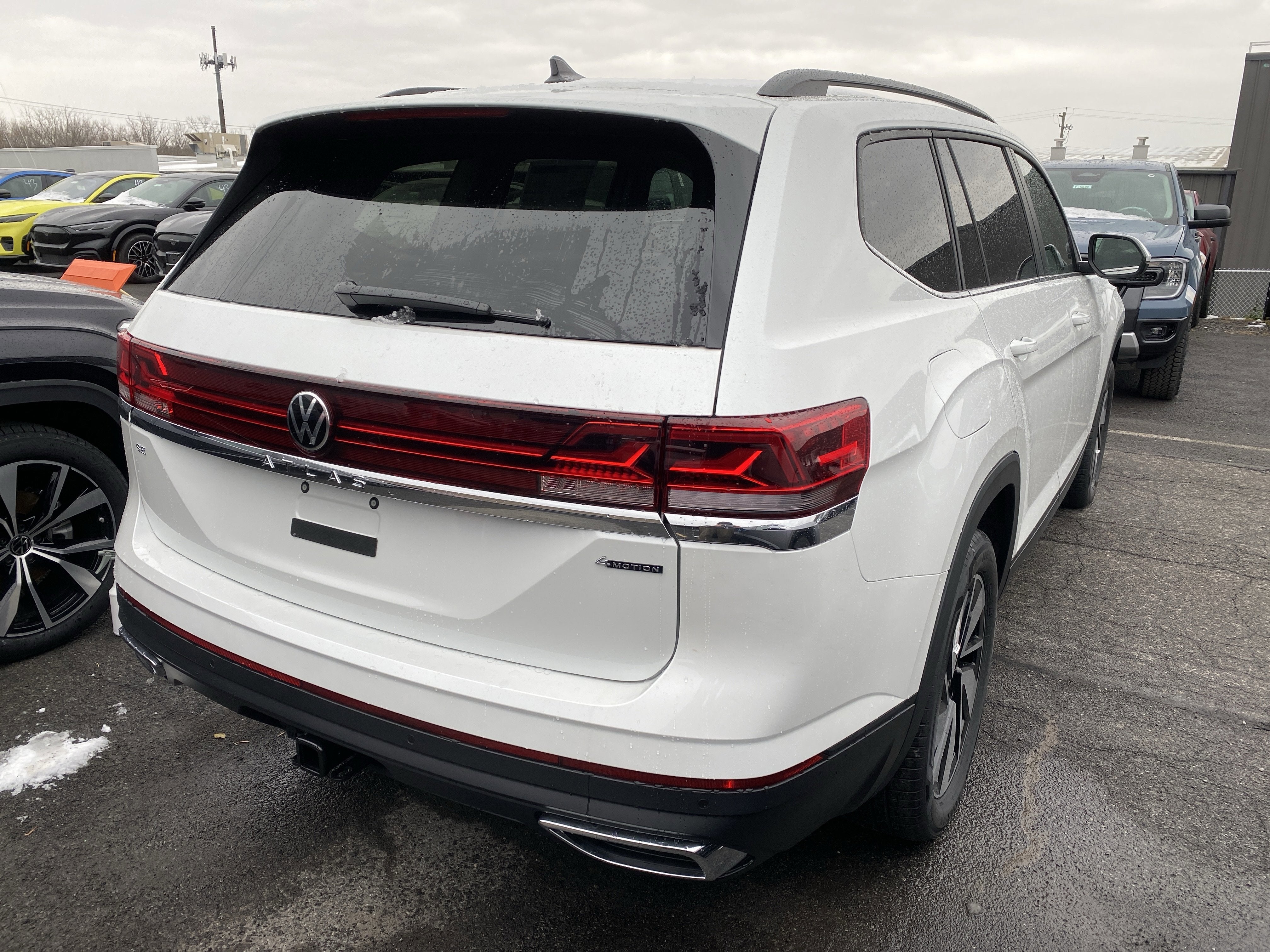 2026 Volkswagen Atlas 2.0T SE w/Technology 4MOTION