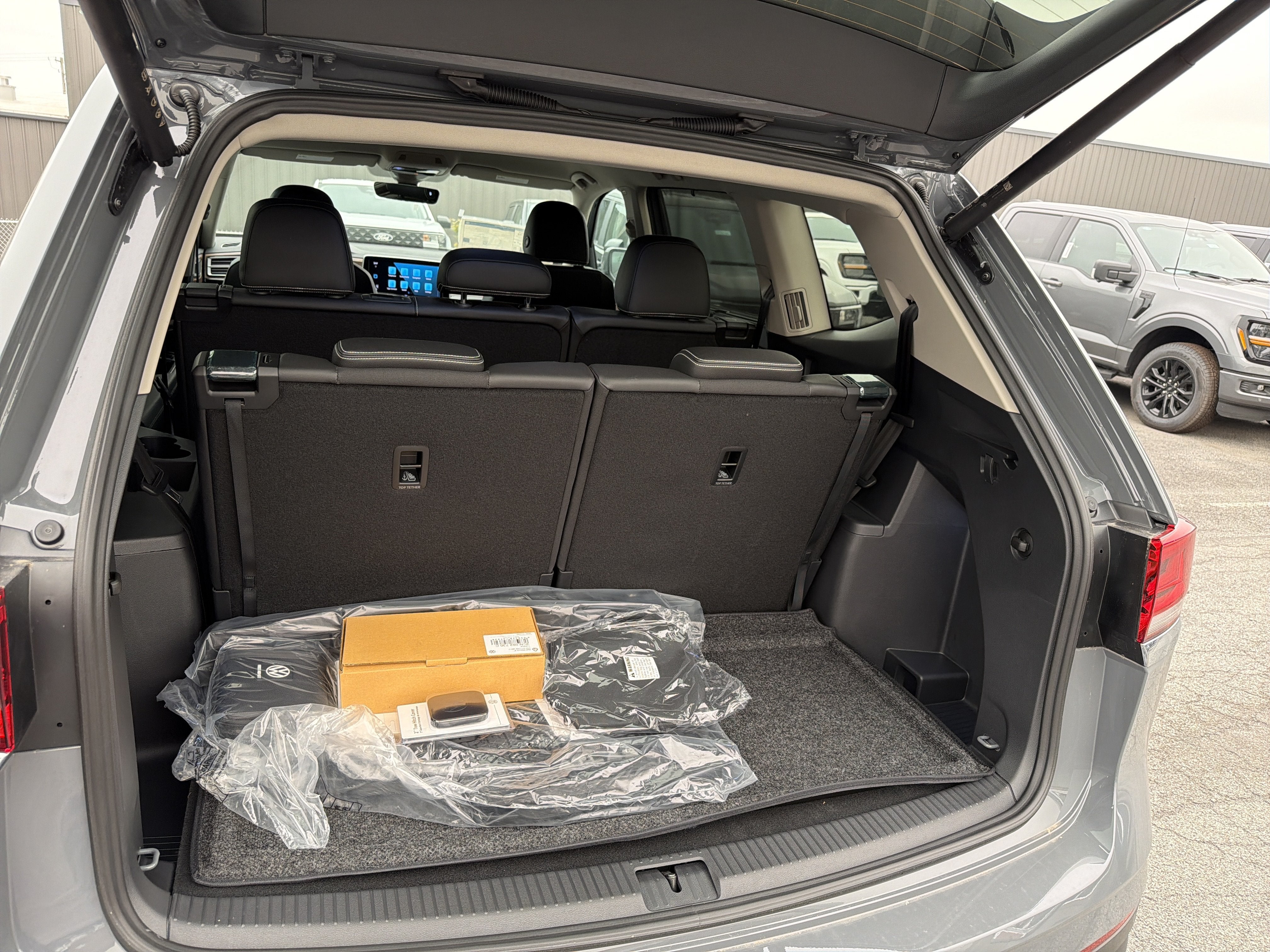 2026 Volkswagen Atlas 2.0T SE w/Technology 4MOTION