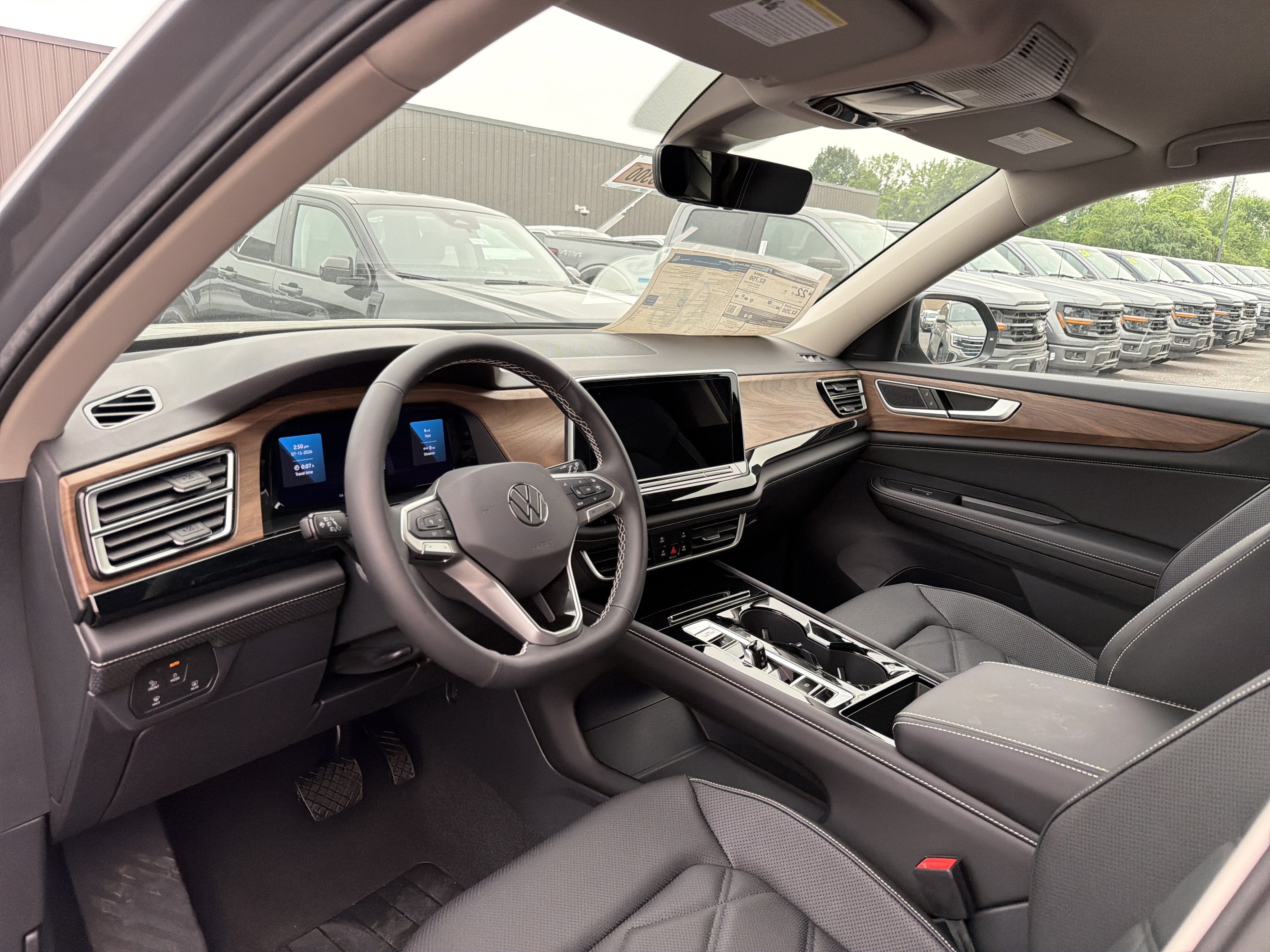 2026 Volkswagen Atlas 2.0T SE w/Technology 4MOTION