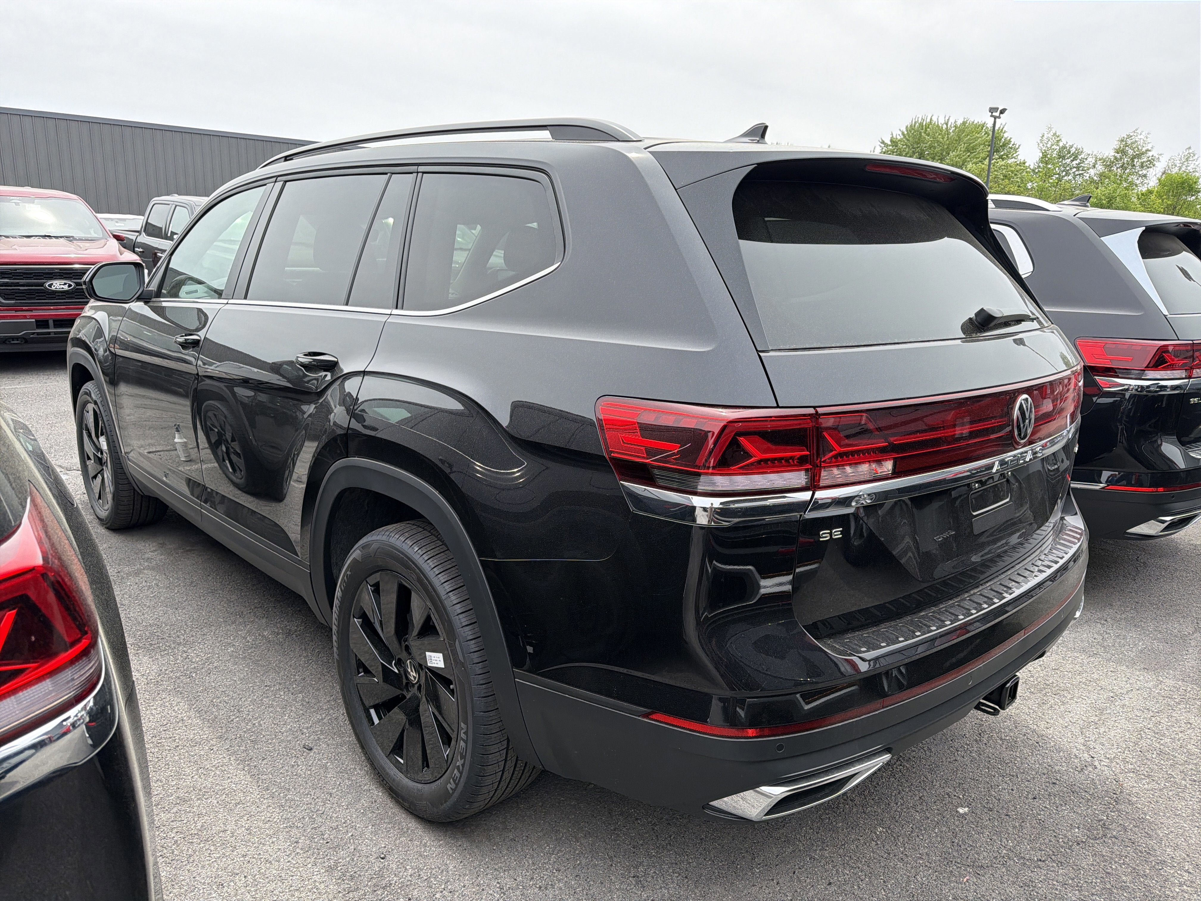 2026 Volkswagen Atlas 2.0T SE w/Technology 4MOTION