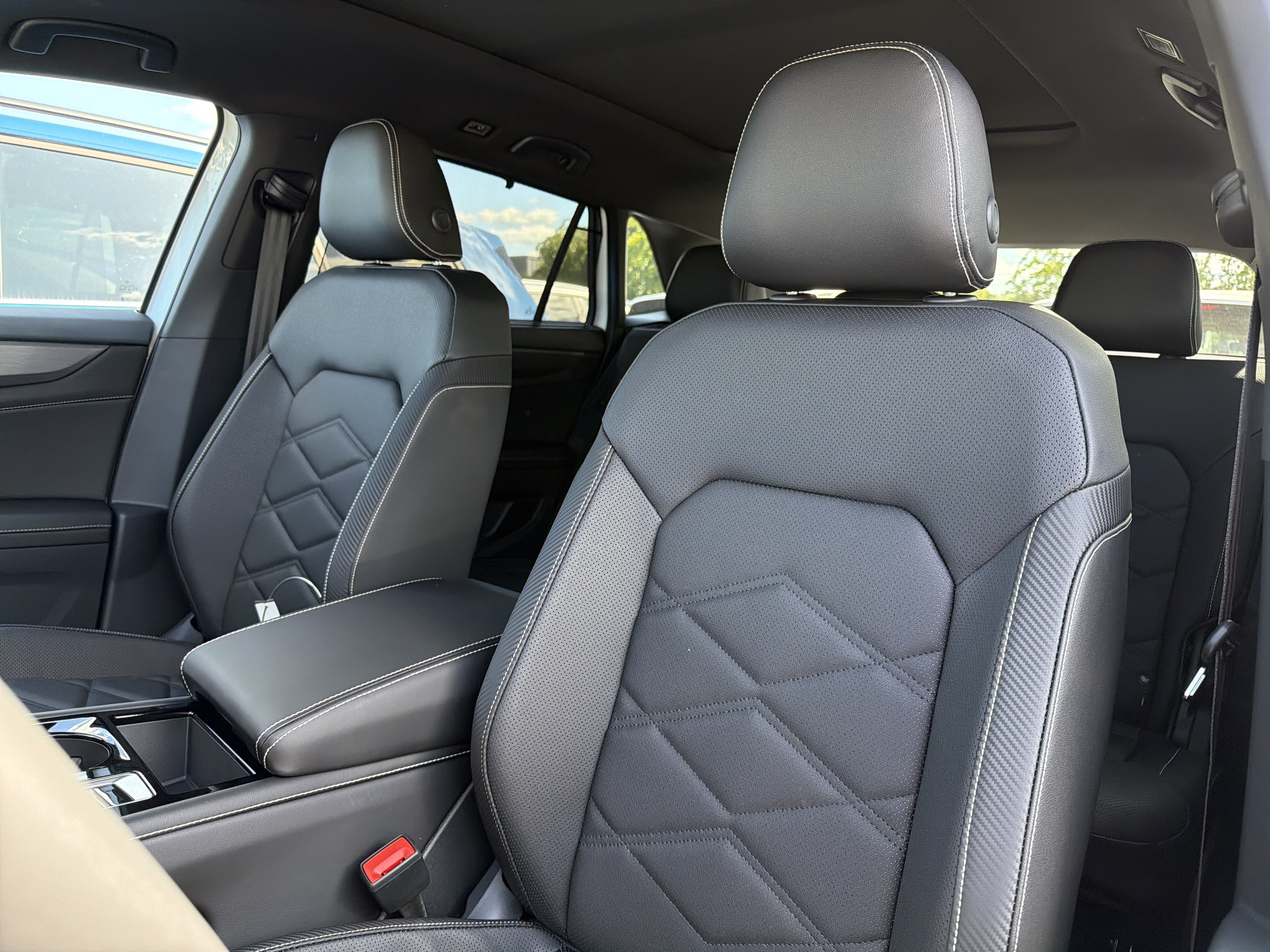 2026 Volkswagen Atlas Cross Sport 2.0T SE w/Technology 4MOTION