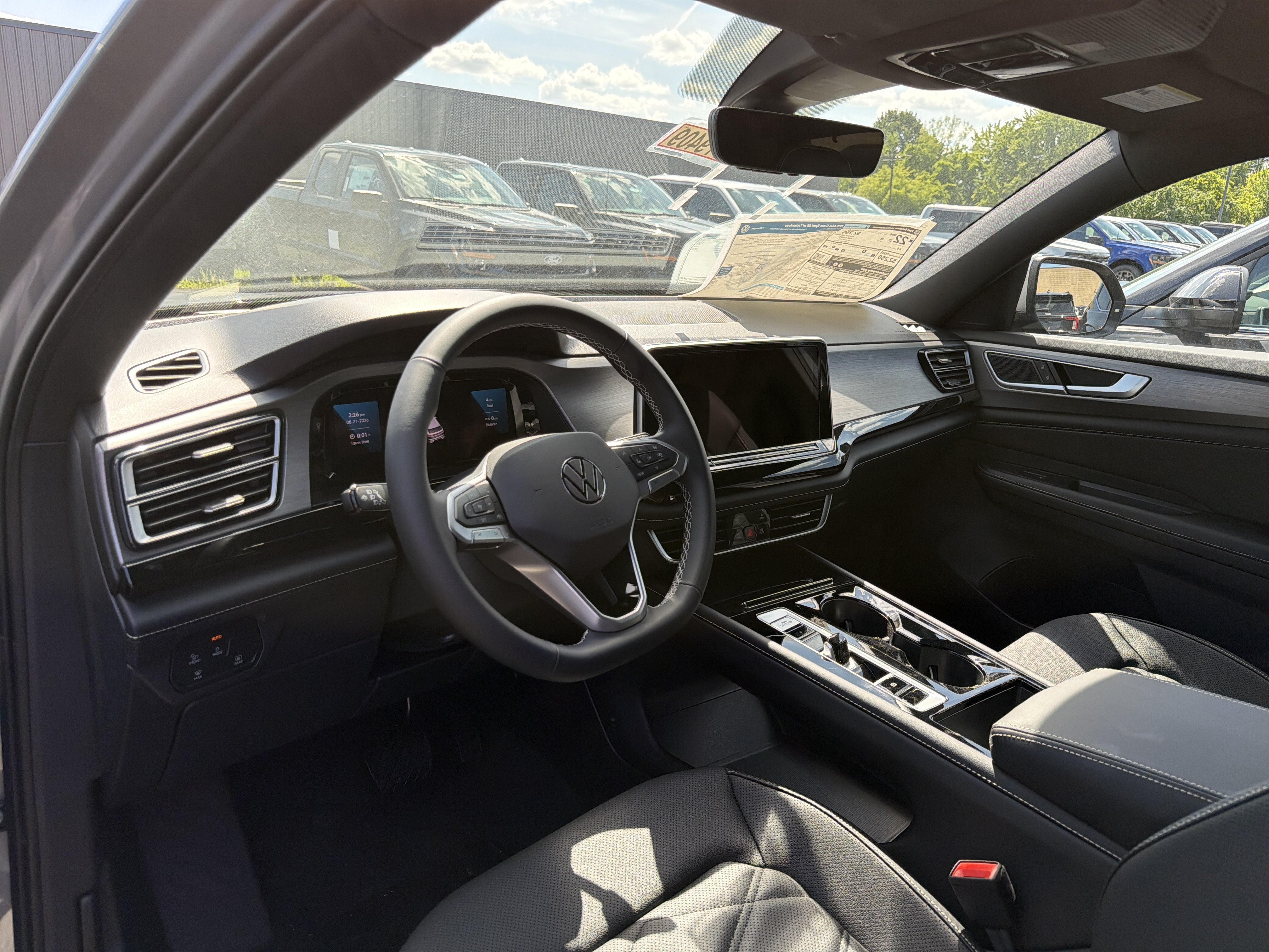 2026 Volkswagen Atlas Cross Sport 2.0T SE w/Technology 4MOTION