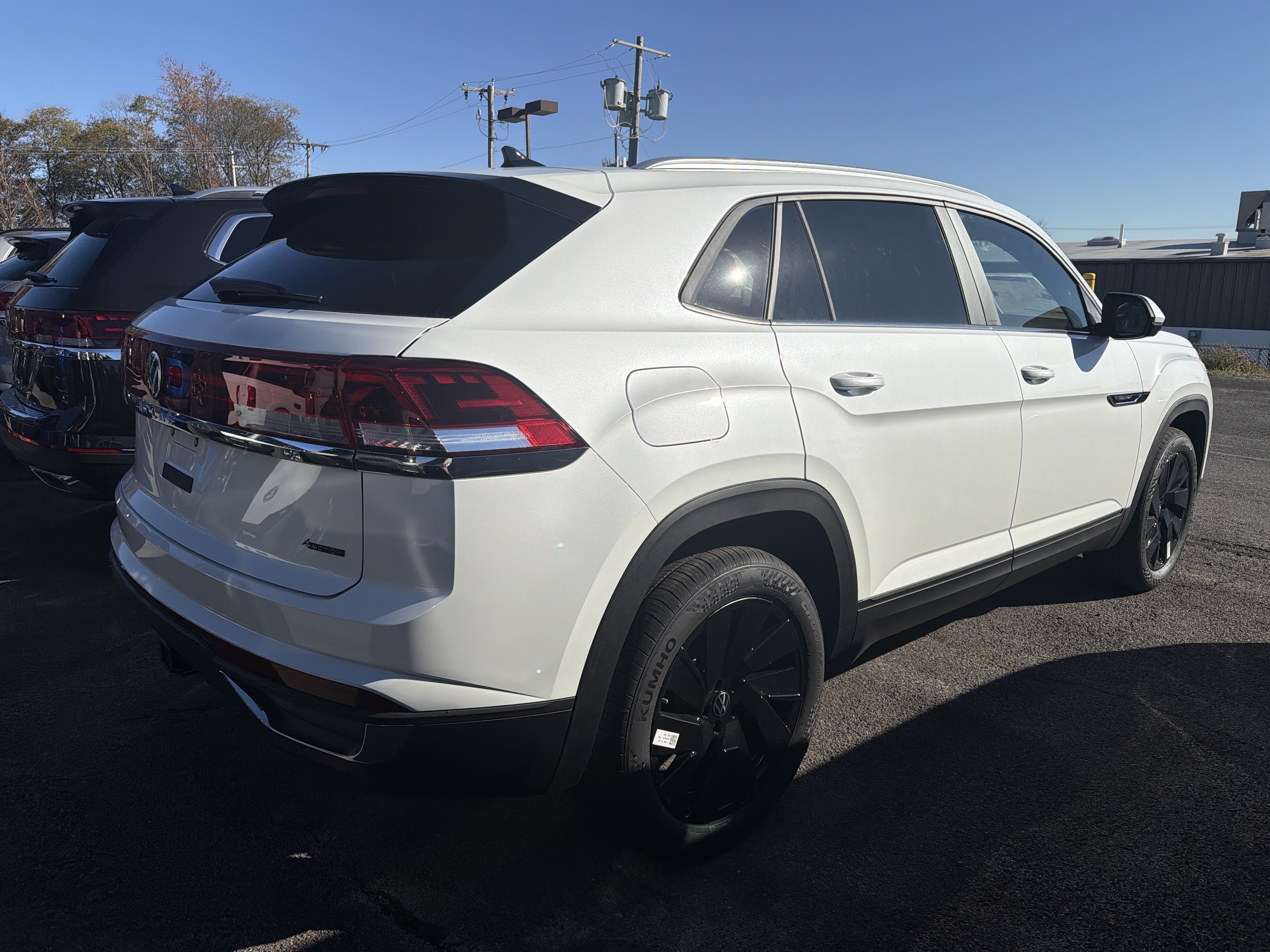 2026 Volkswagen Atlas Cross Sport 2.0T SE w/Technology 4MOTION