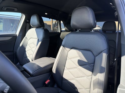 2026 Volkswagen Atlas Cross Sport 2.0T SE w/Technology 4MOTION