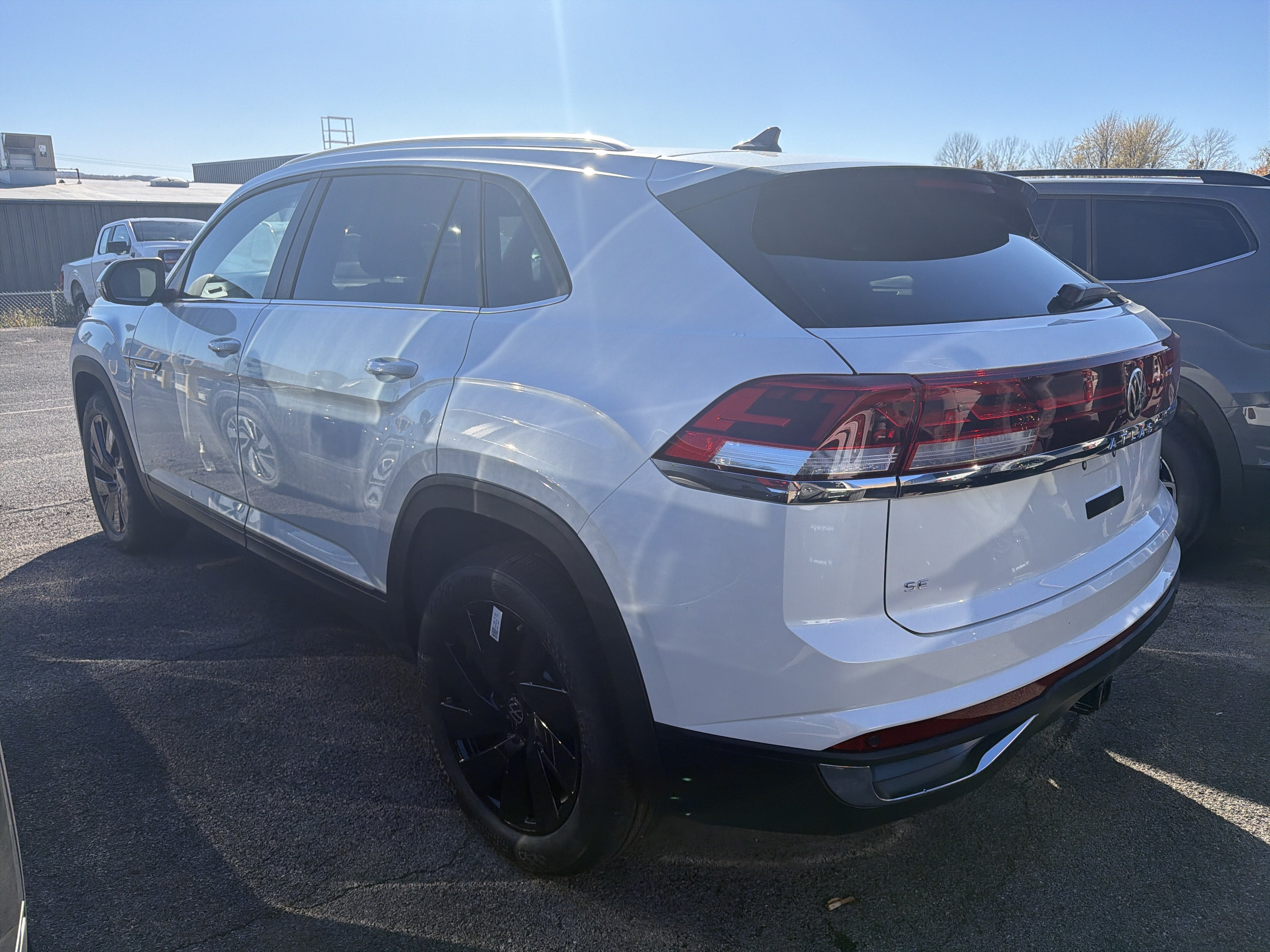 2026 Volkswagen Atlas Cross Sport 2.0T SE w/Technology 4MOTION