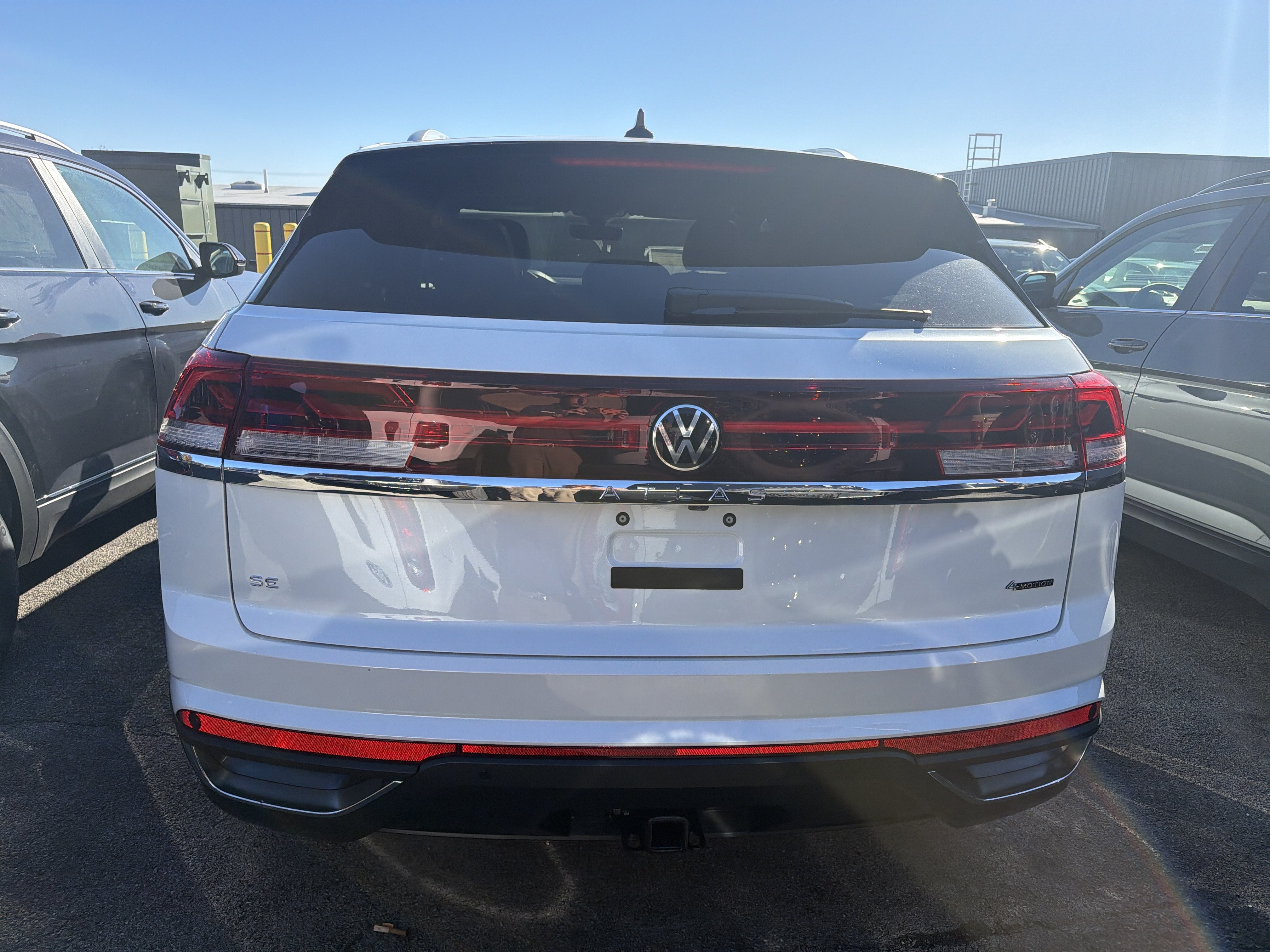 2026 Volkswagen Atlas Cross Sport 2.0T SE w/Technology 4MOTION