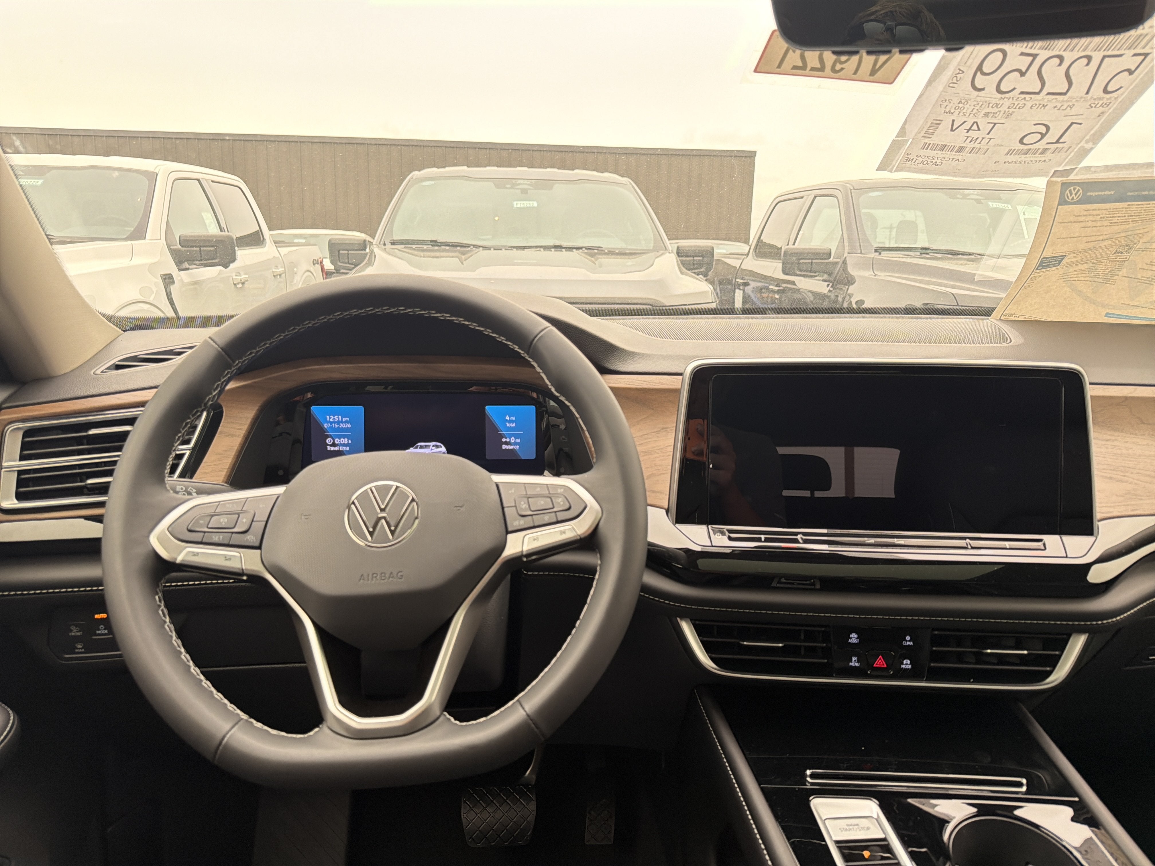 2026 Volkswagen Atlas 2.0T SE w/Technology 4MOTION