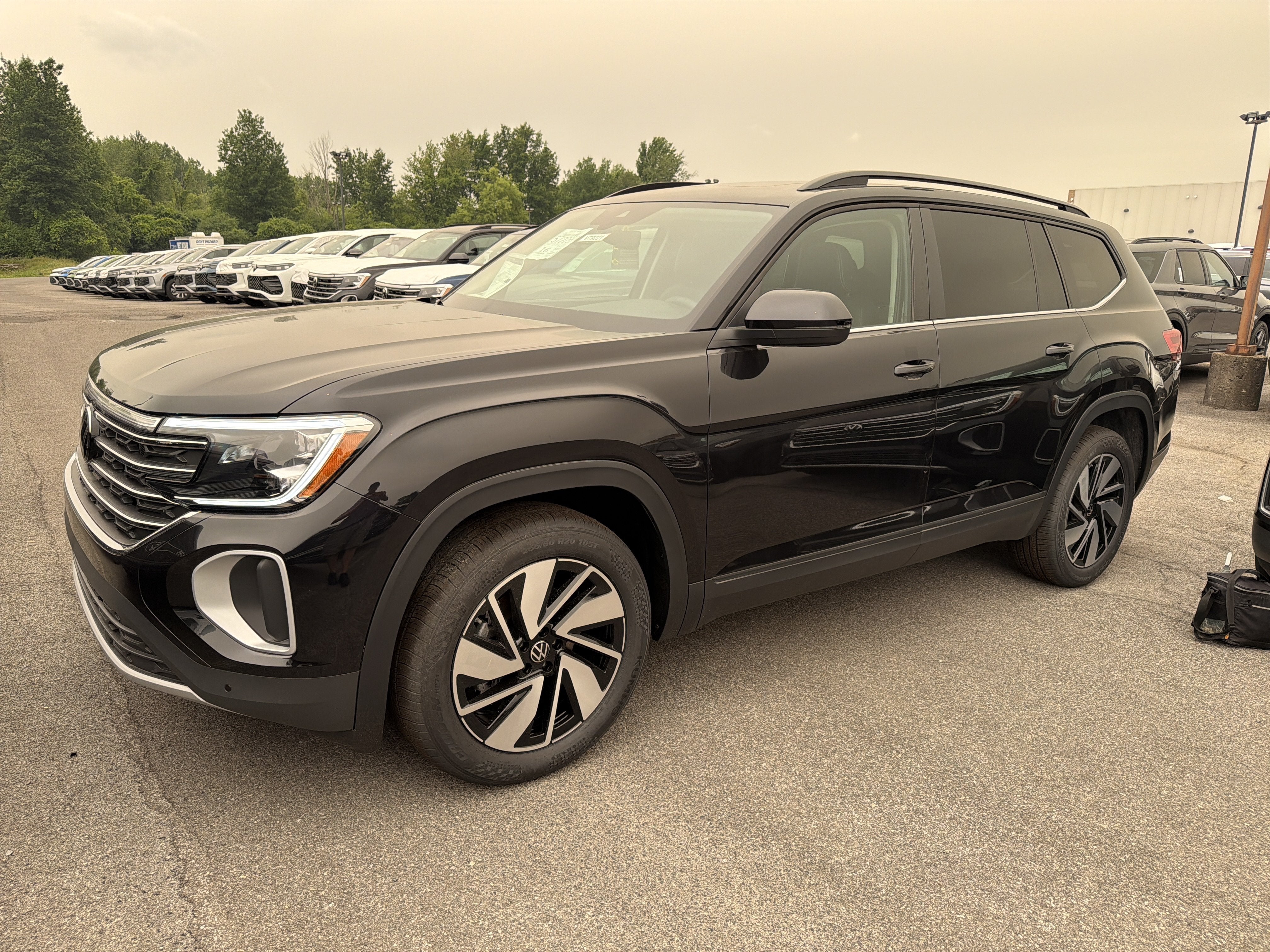 2026 Volkswagen Atlas 2.0T SE w/Technology 4MOTION