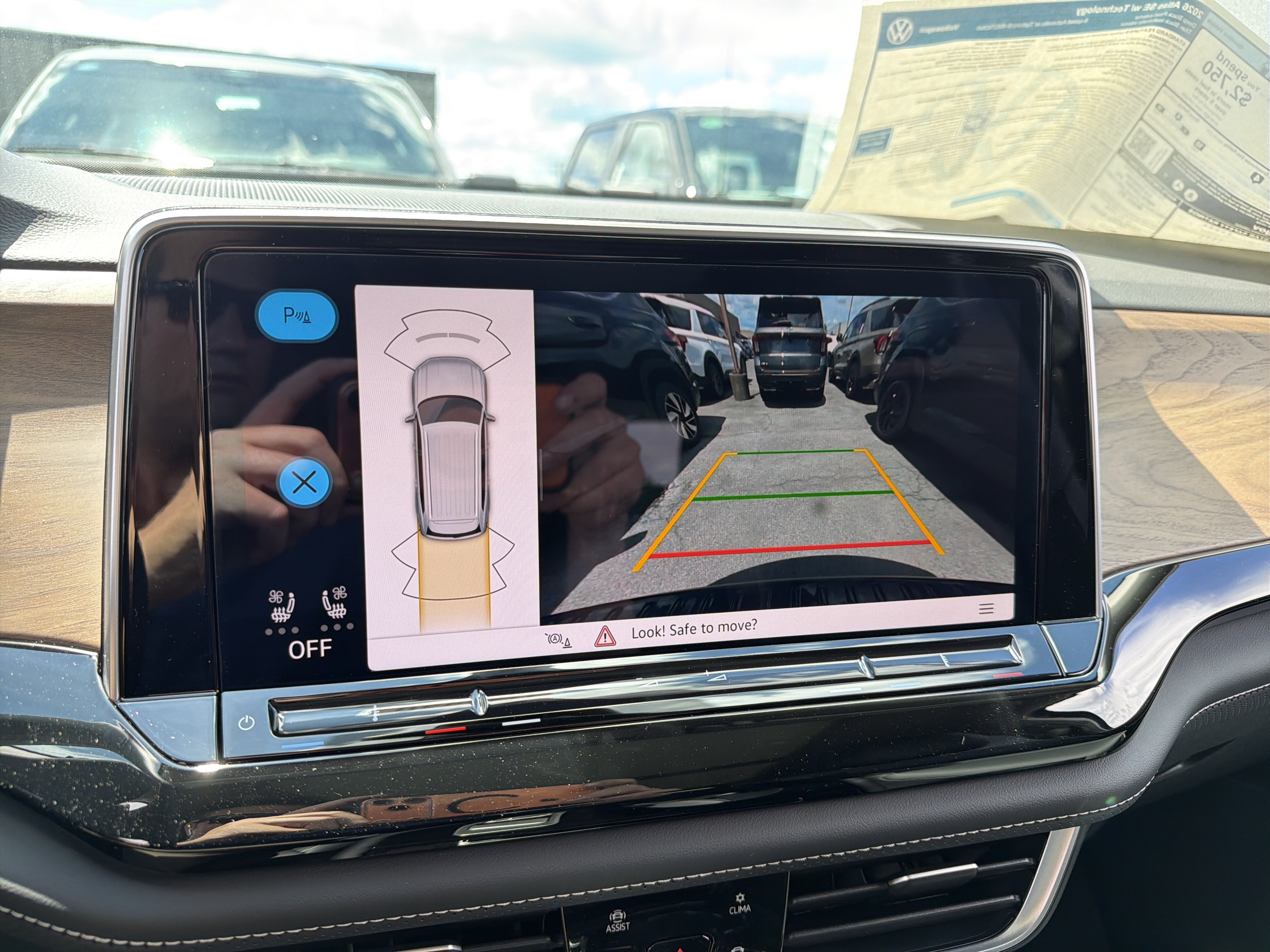 2026 Volkswagen Atlas 2.0T SE w/Technology 4MOTION