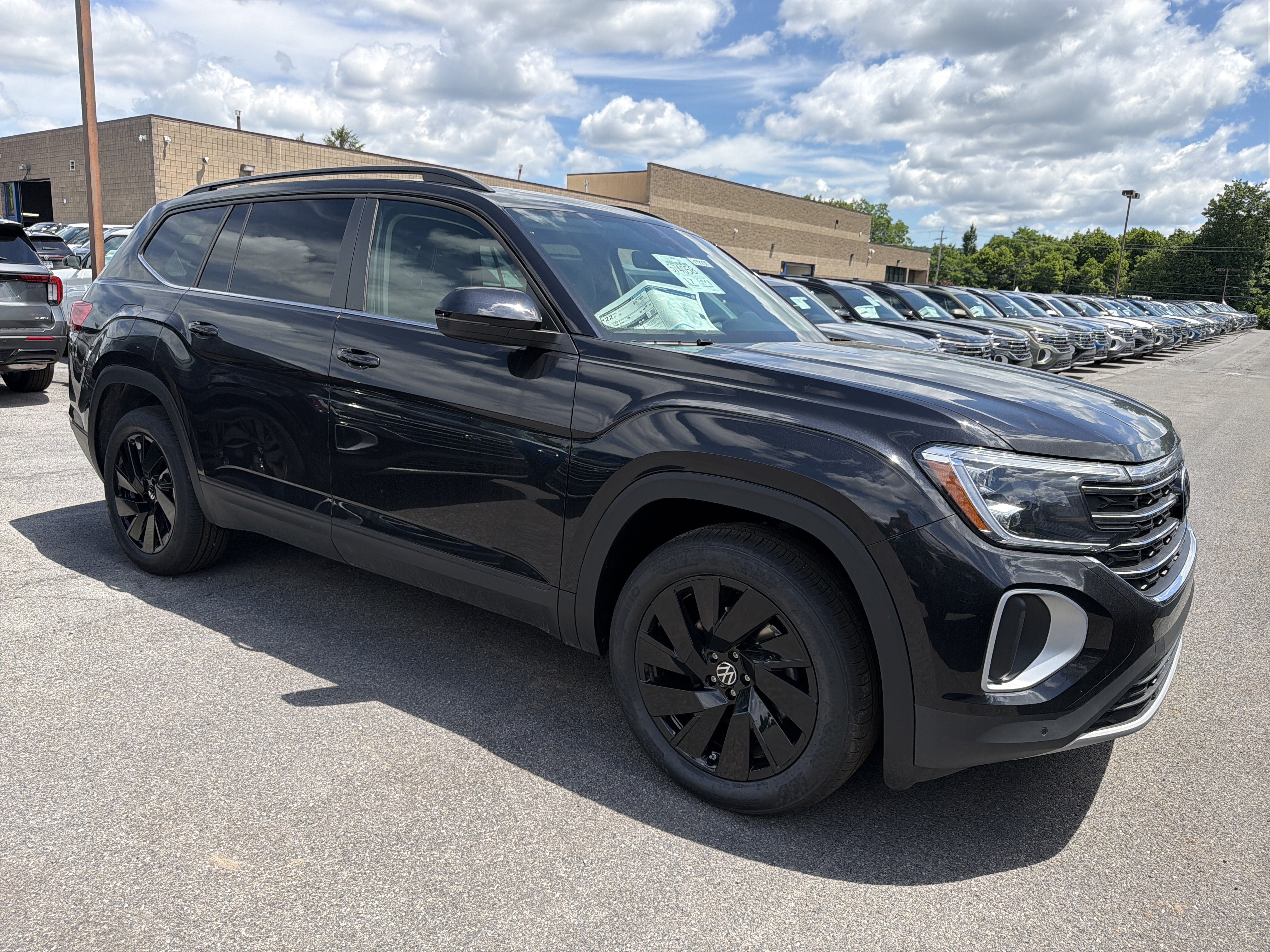 2026 Volkswagen Atlas 2.0T SE w/Technology 4MOTION