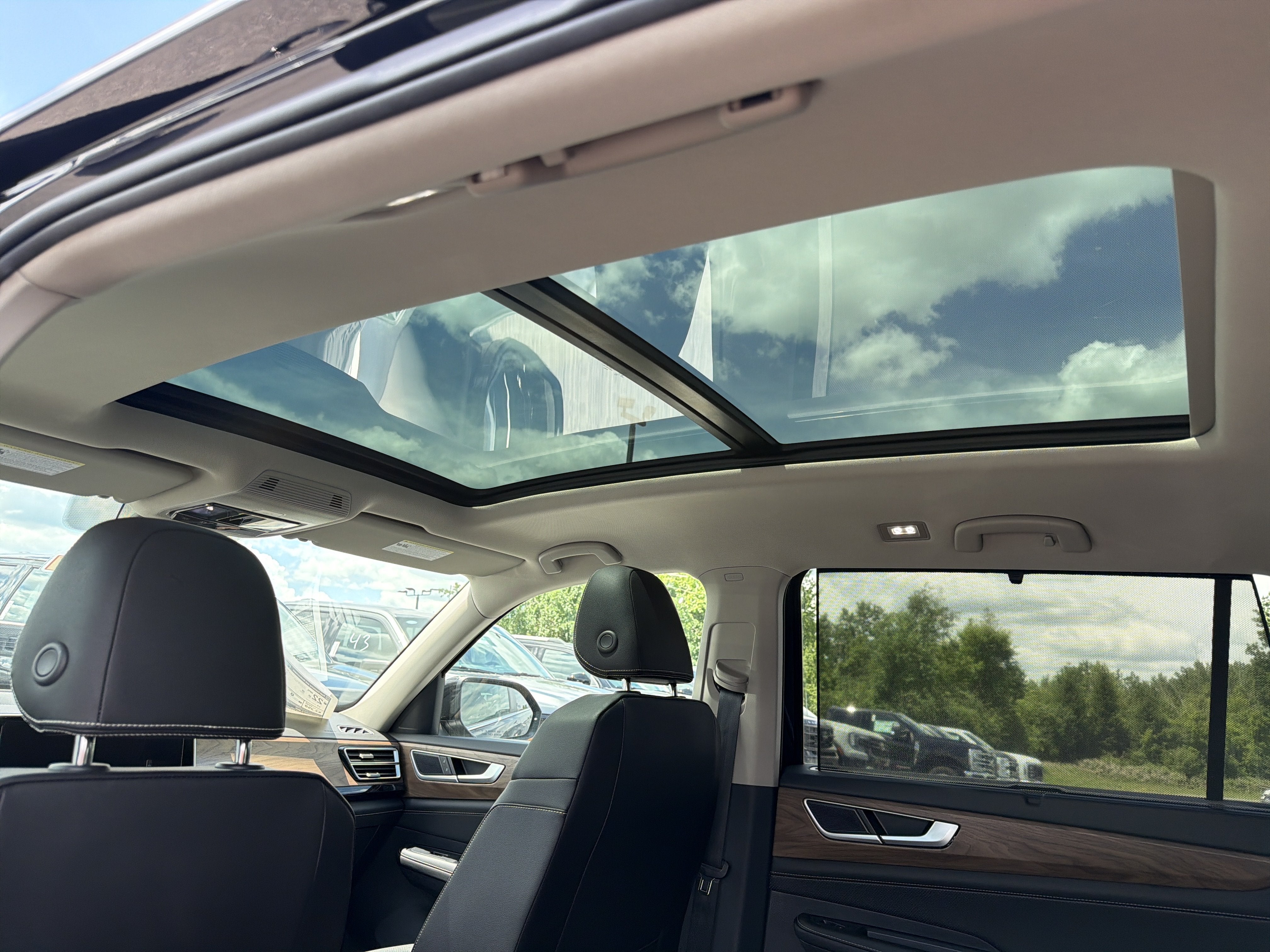 2026 Volkswagen Atlas 2.0T SE w/Technology 4MOTION