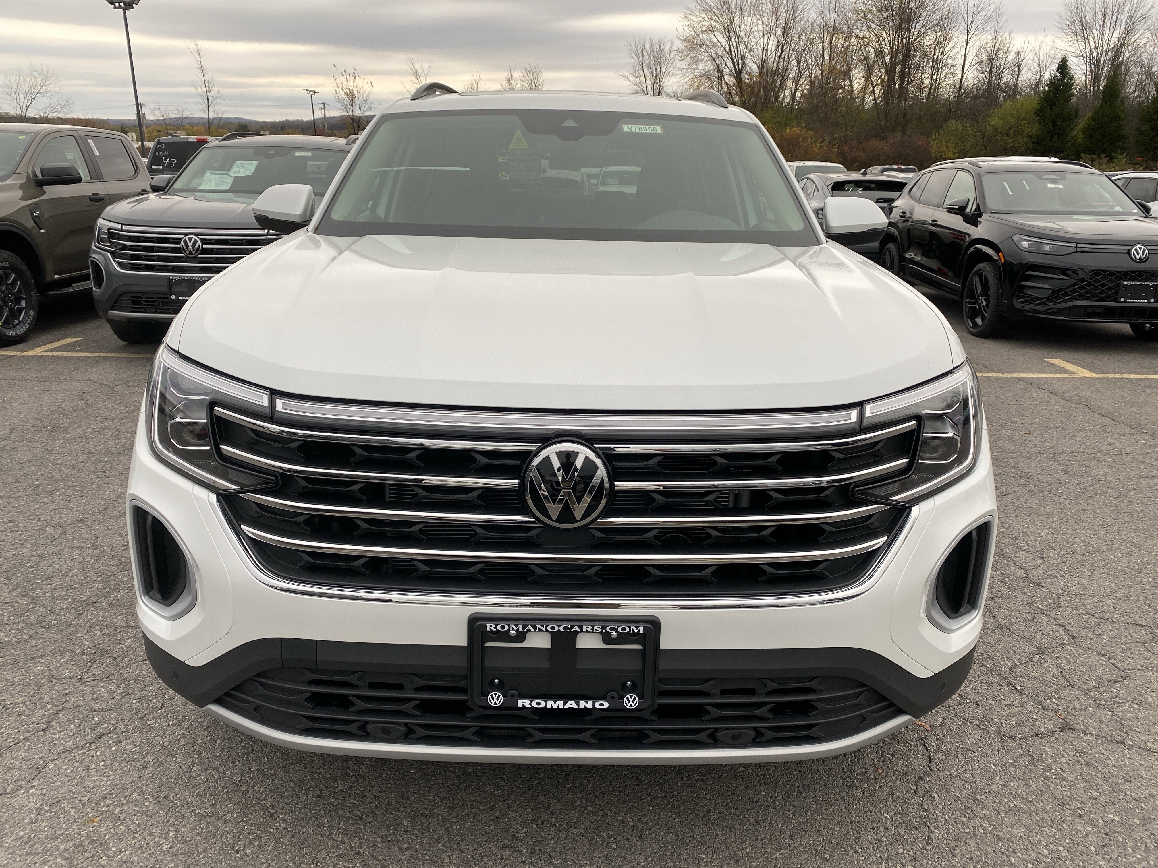 2026 Volkswagen Atlas 2.0T SE w/Technology 4MOTION