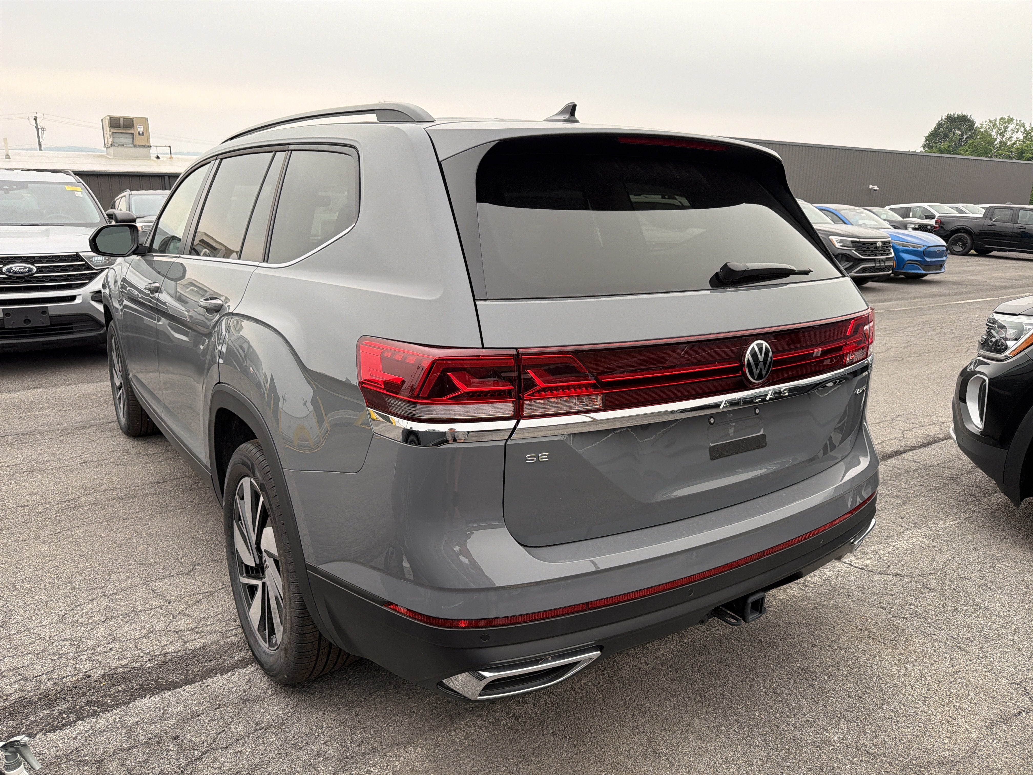 2026 Volkswagen Atlas 2.0T SE w/Technology 4MOTION