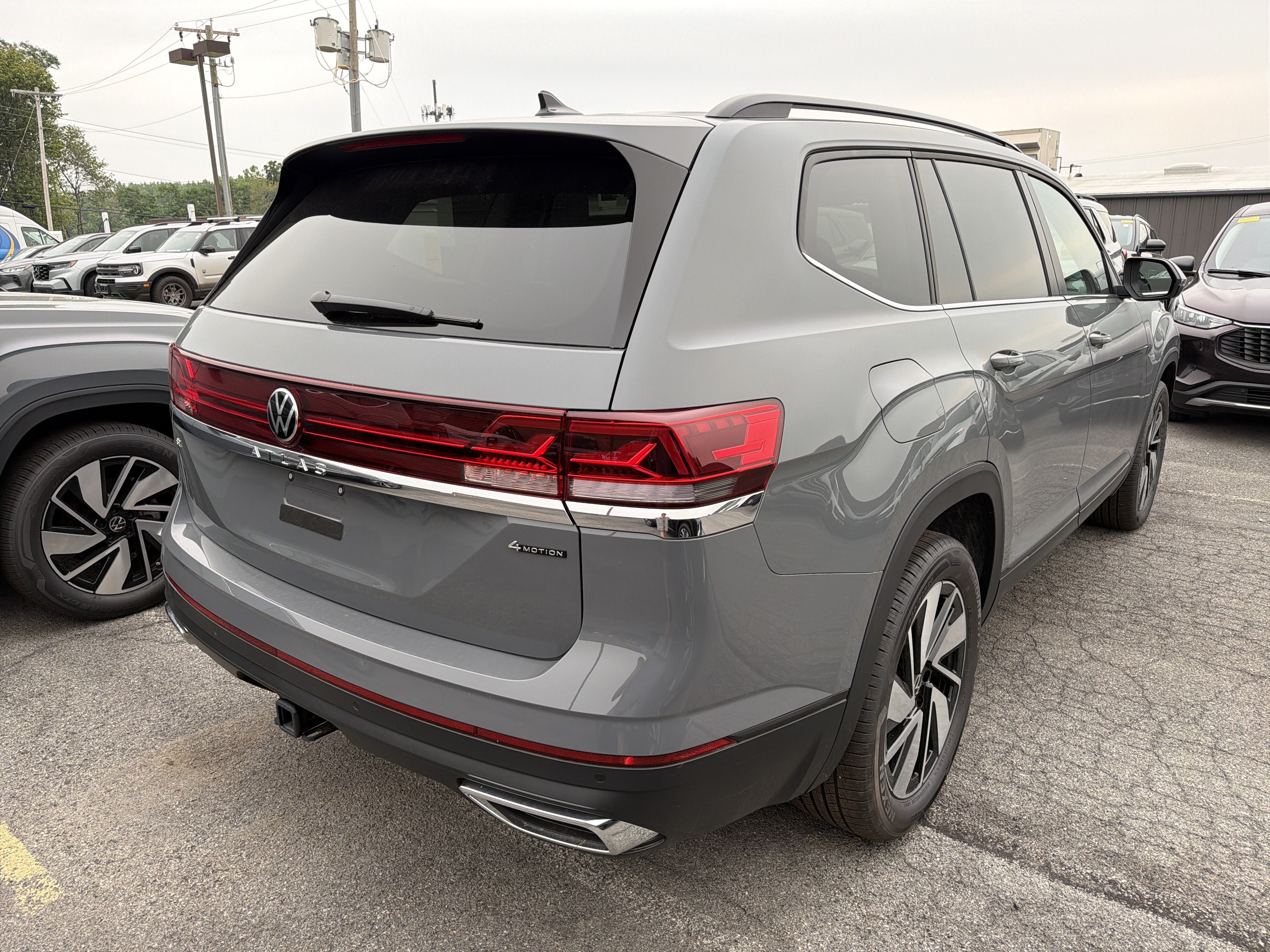 2026 Volkswagen Atlas 2.0T SE w/Technology 4MOTION
