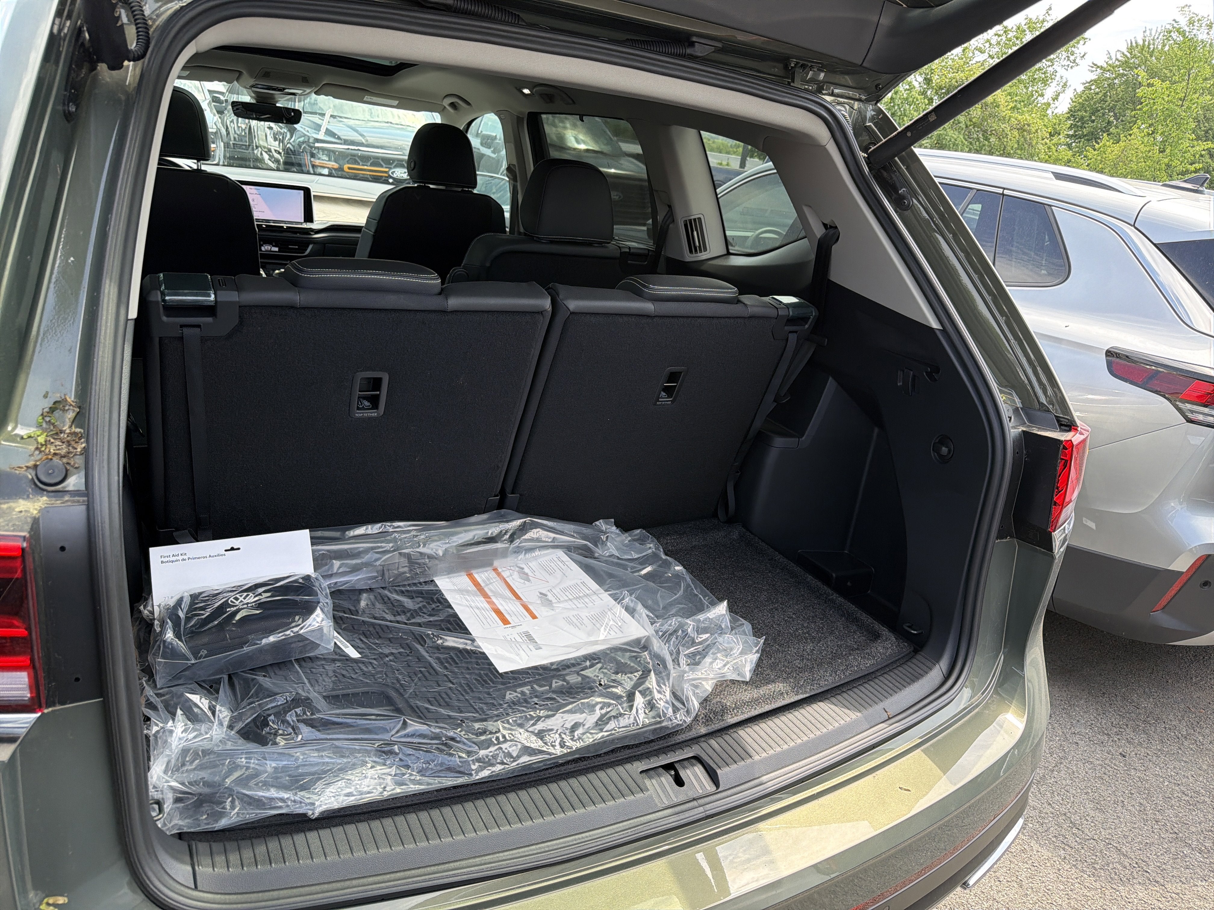 2026 Volkswagen Atlas 2.0T SE w/Technology 4MOTION