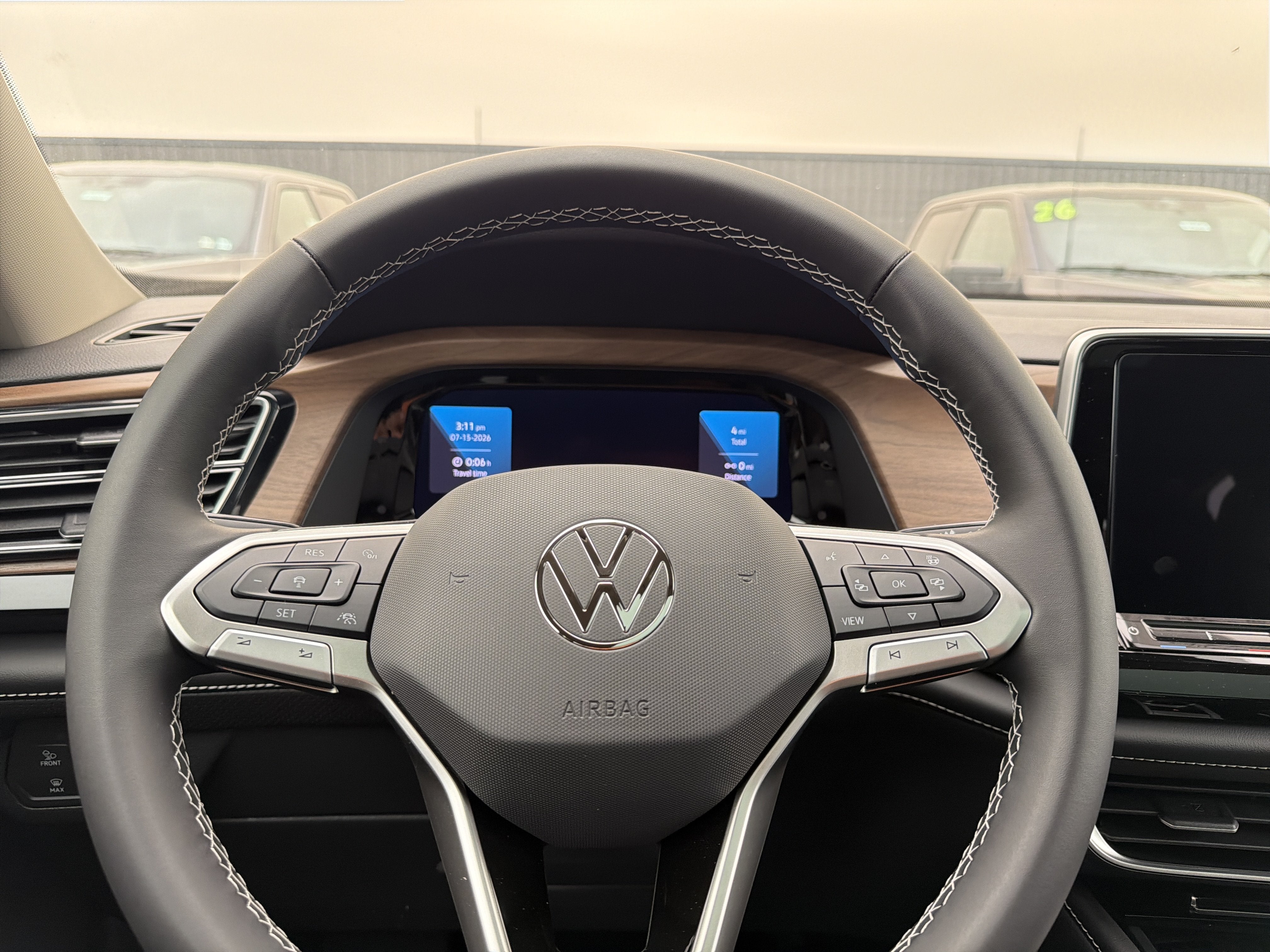 2026 Volkswagen Atlas 2.0T SE w/Technology 4MOTION