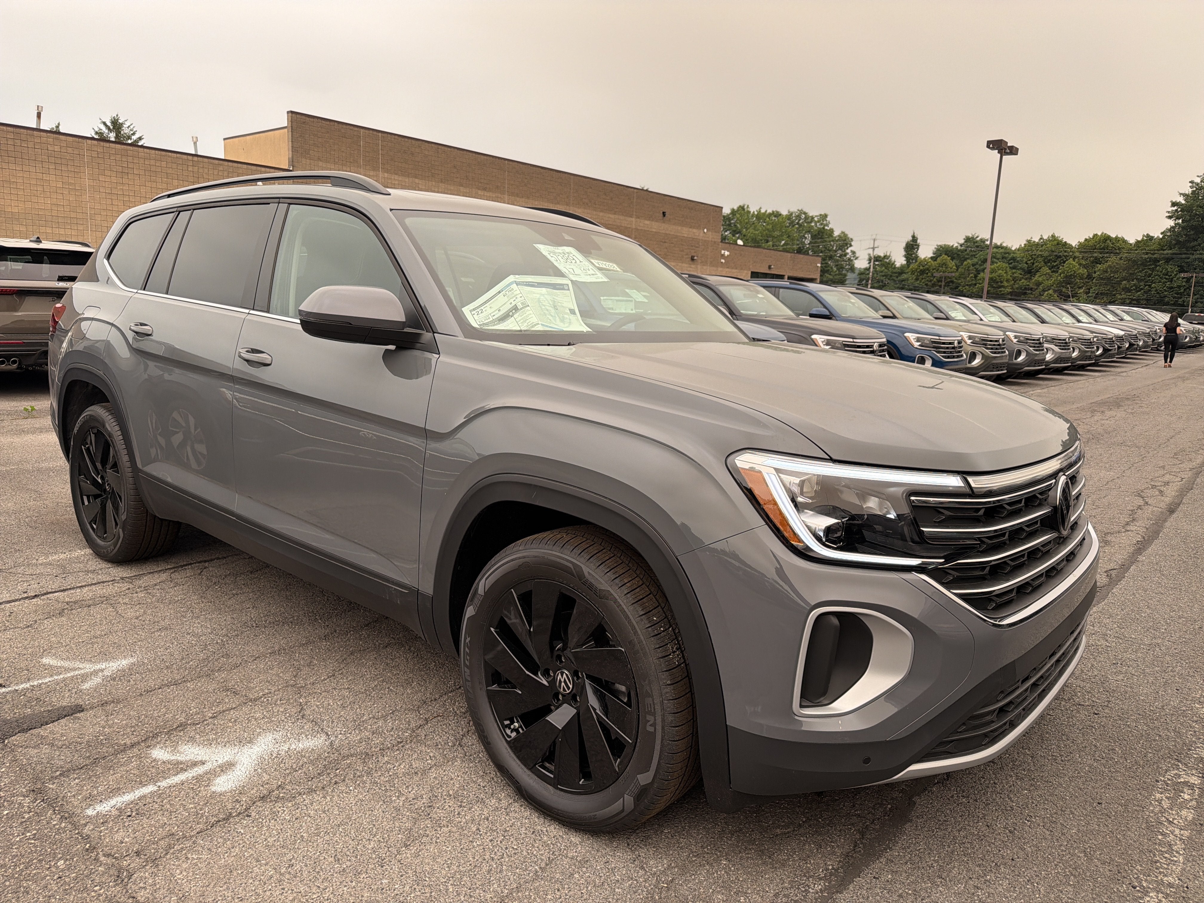 2026 Volkswagen Atlas 2.0T SE w/Technology 4MOTION