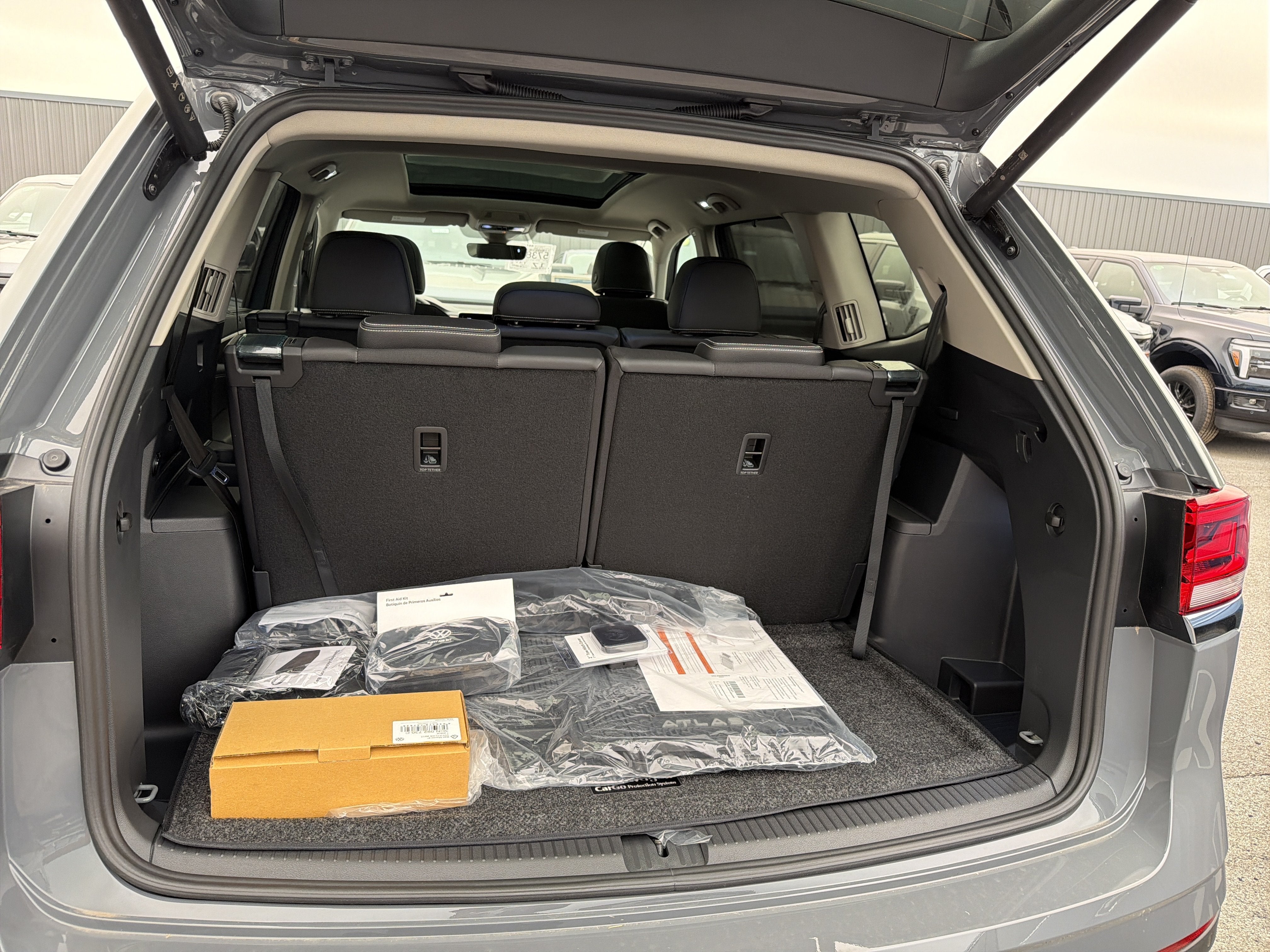 2026 Volkswagen Atlas 2.0T SE w/Technology 4MOTION