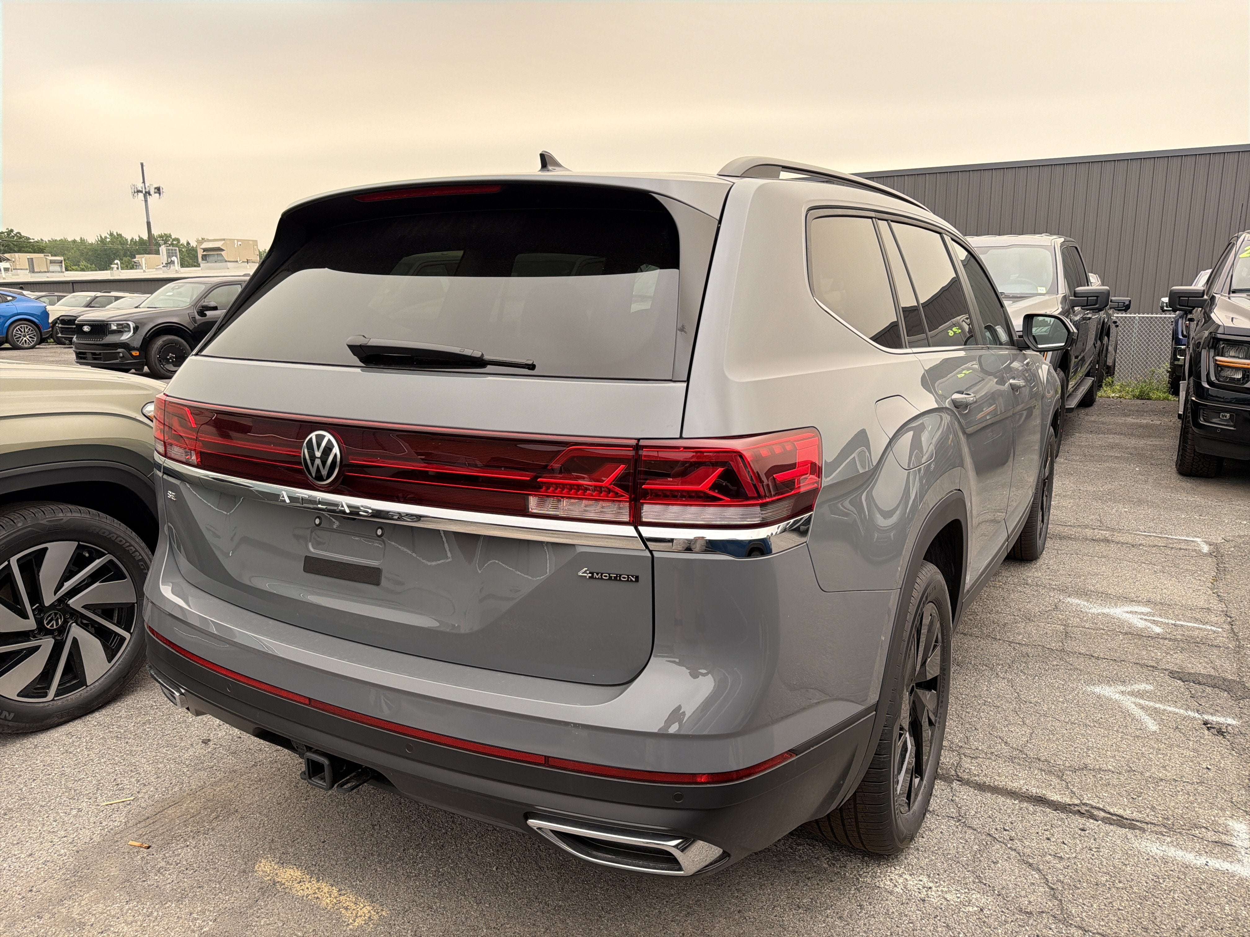 2026 Volkswagen Atlas 2.0T SE w/Technology 4MOTION