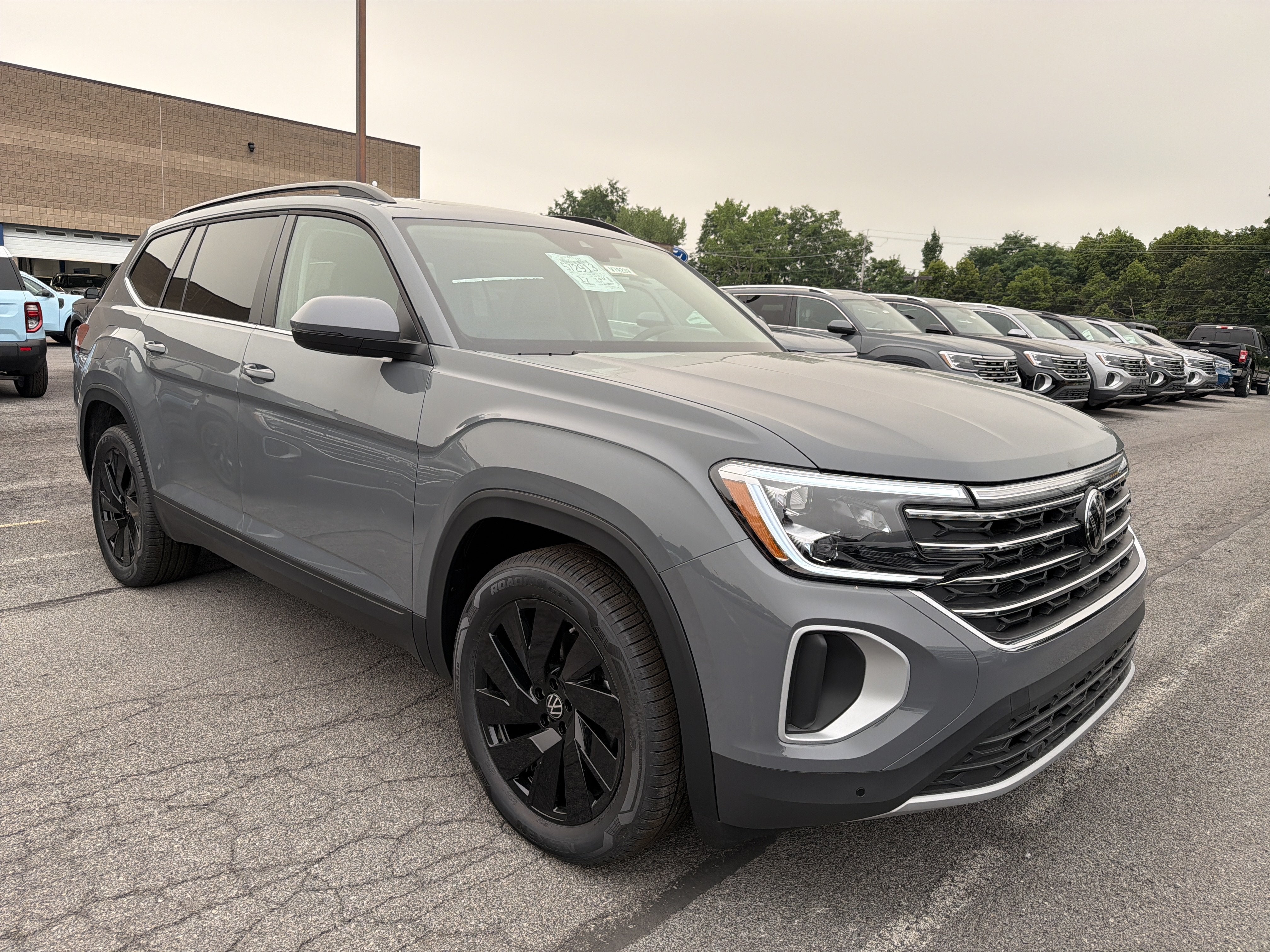 2026 Volkswagen Atlas 2.0T SE w/Technology 4MOTION
