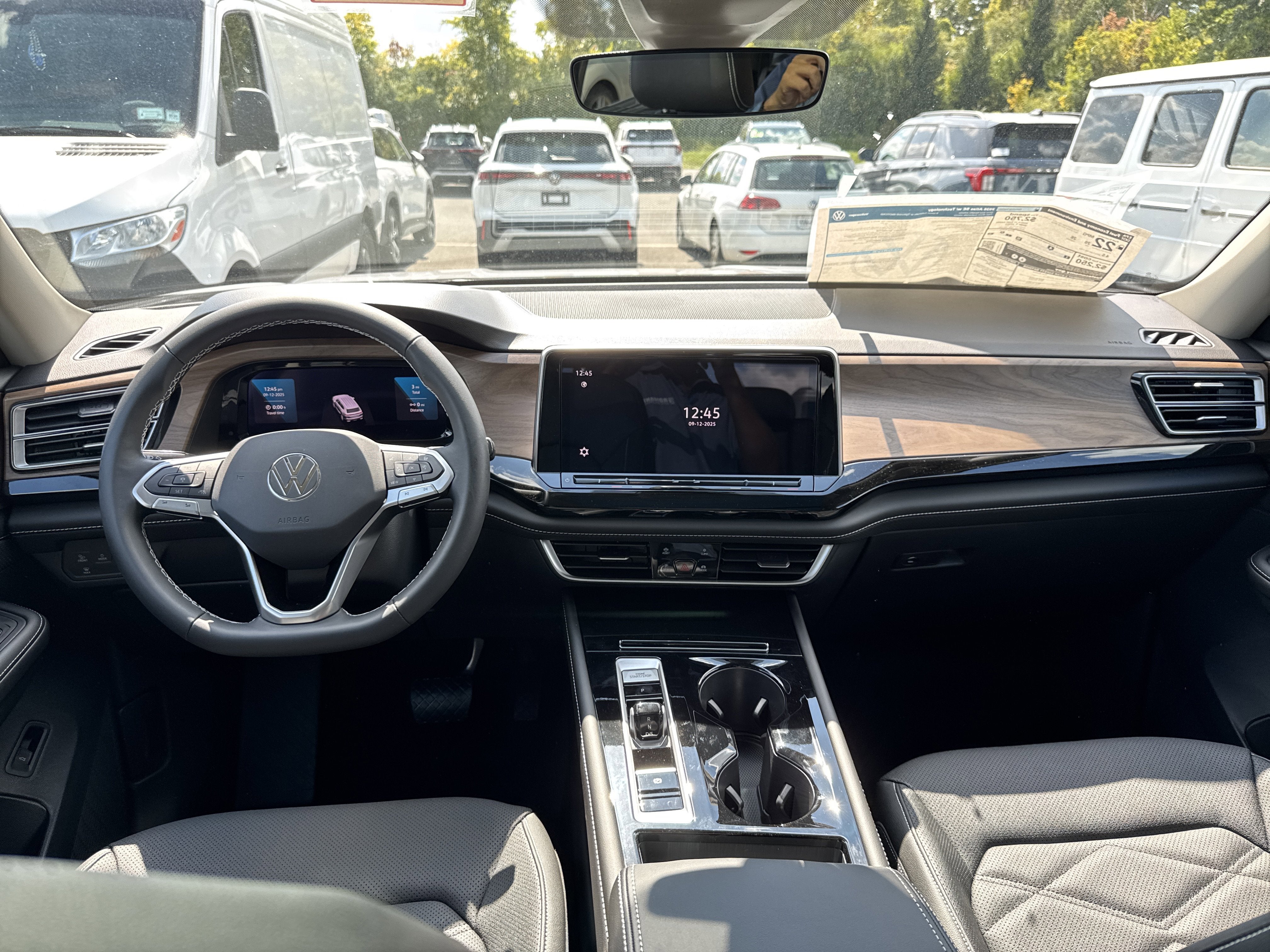 2026 Volkswagen Atlas 2.0T SE w/Technology 4MOTION