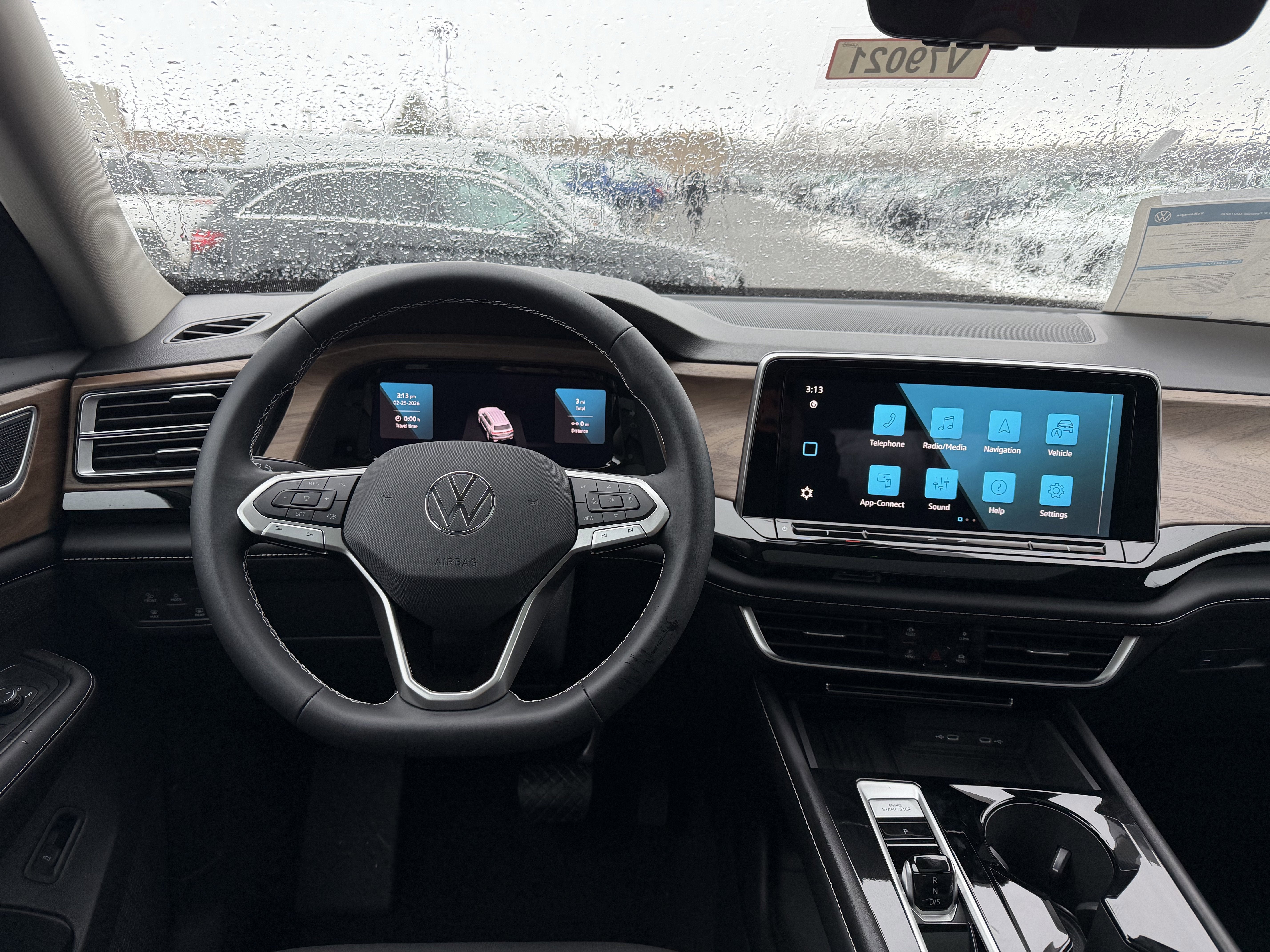 2026 Volkswagen Atlas 2.0T SE w/Technology 4MOTION