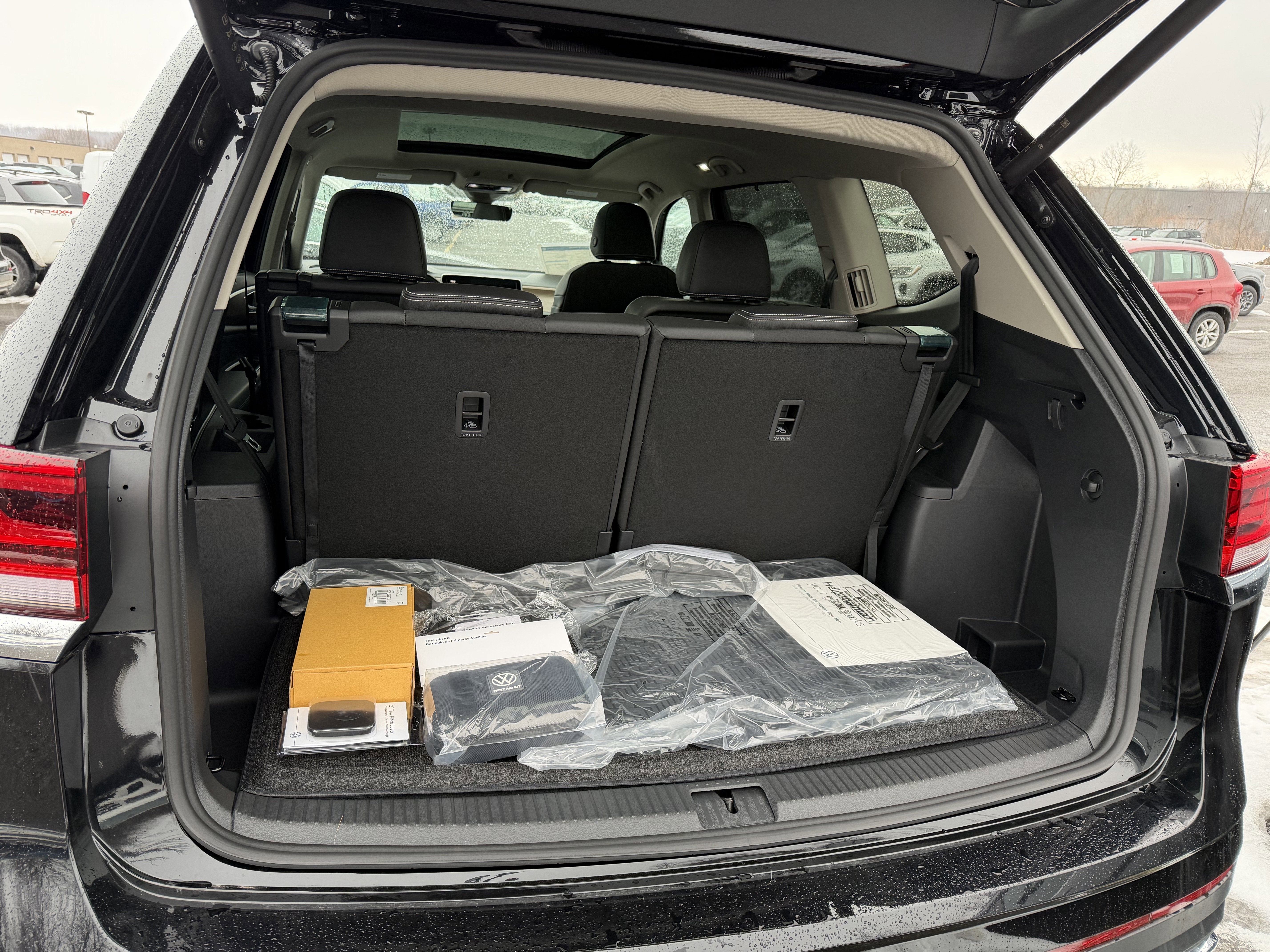 2026 Volkswagen Atlas 2.0T SE w/Technology 4MOTION