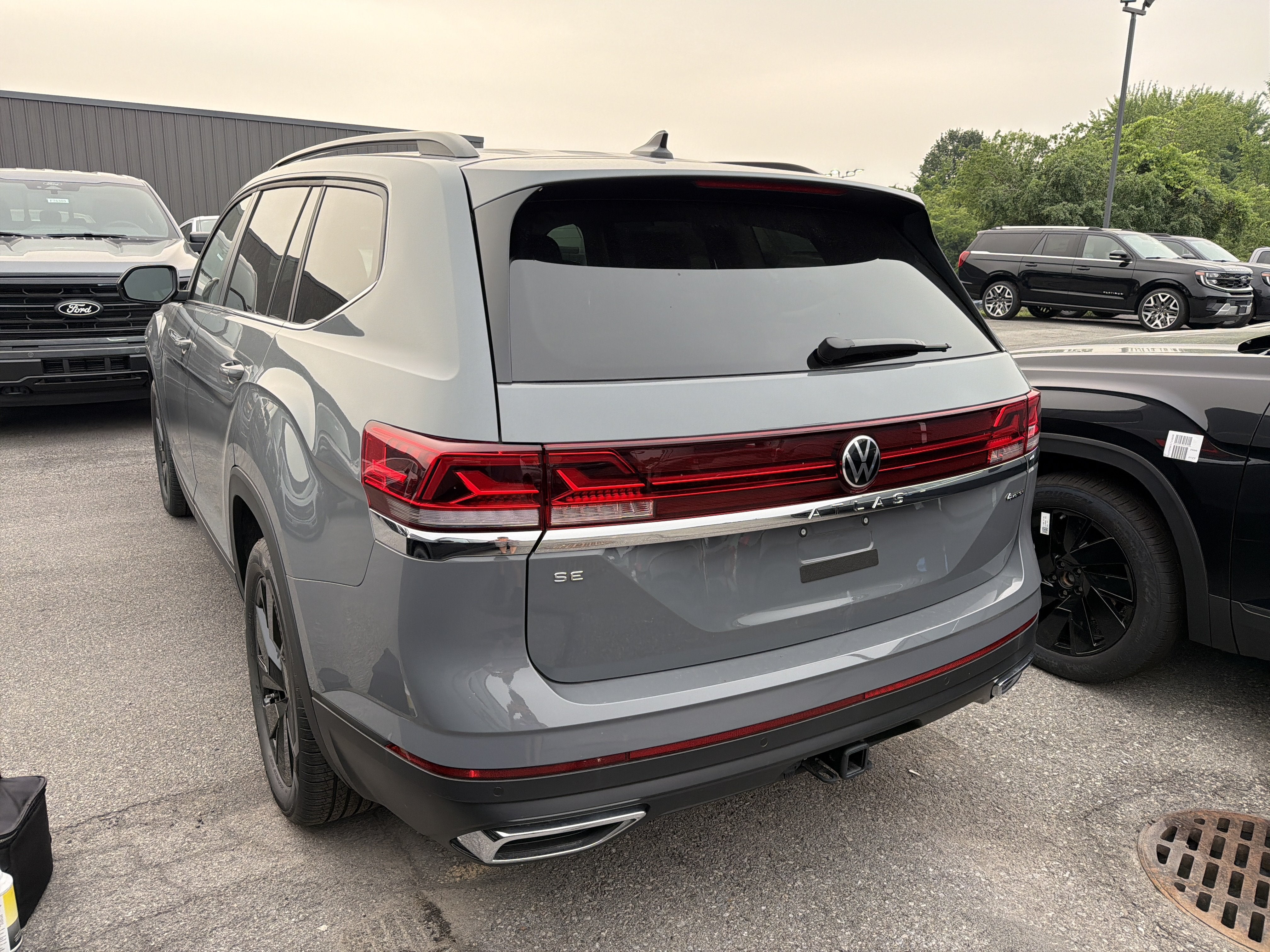 2026 Volkswagen Atlas 2.0T SE w/Technology 4MOTION