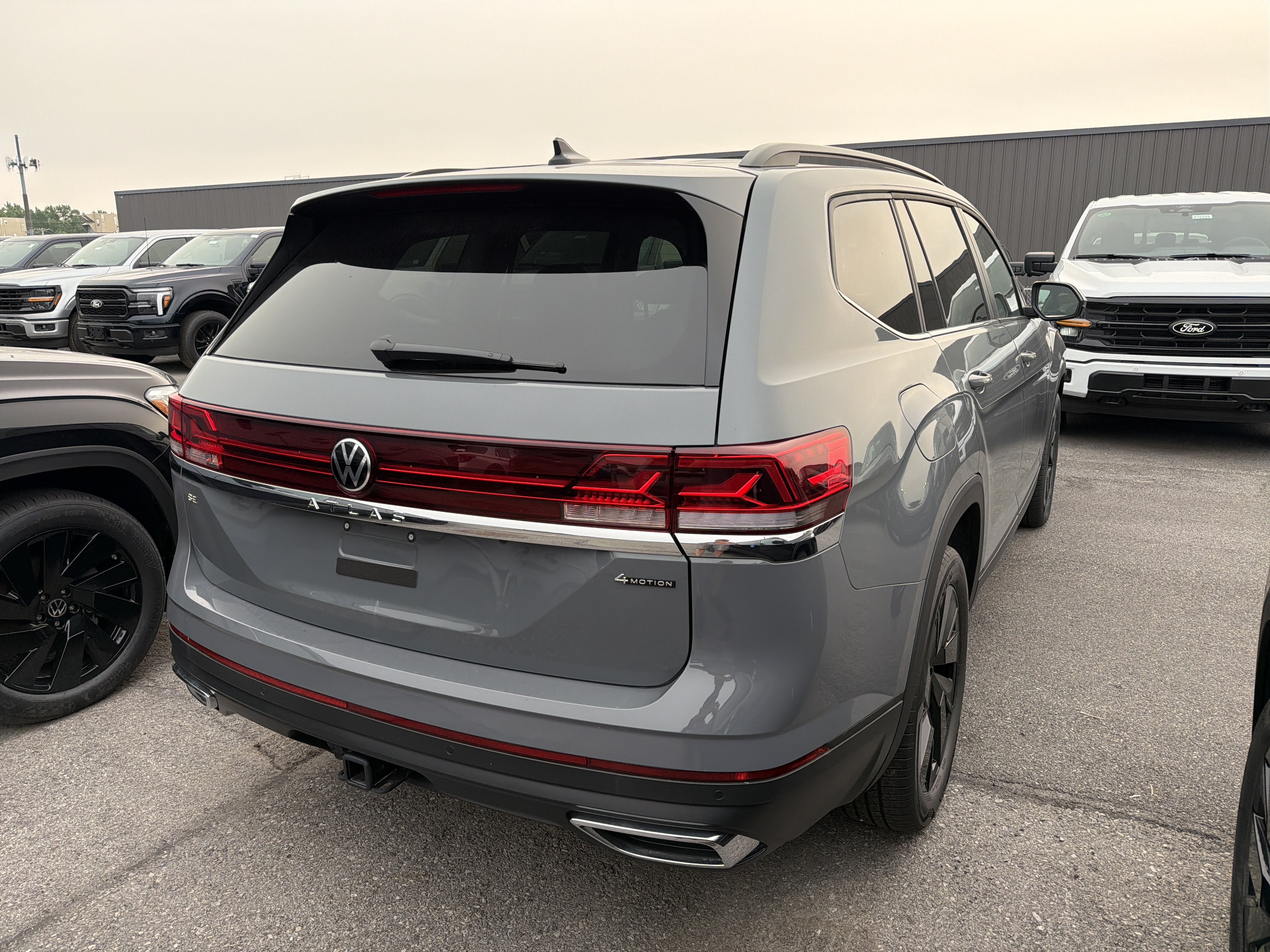 2026 Volkswagen Atlas 2.0T SE w/Technology 4MOTION