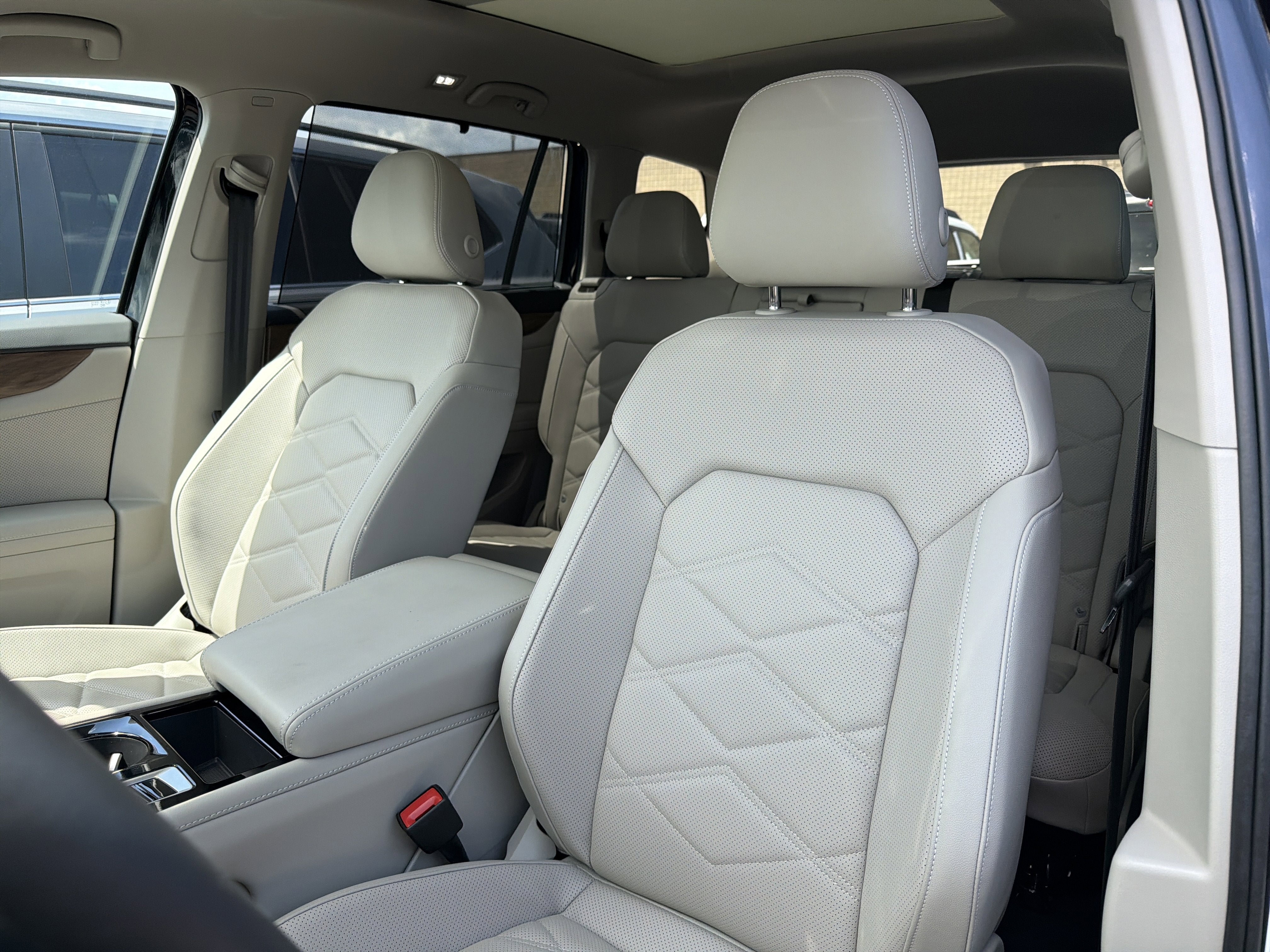 2026 Volkswagen Atlas 2.0T SE w/Technology 4MOTION