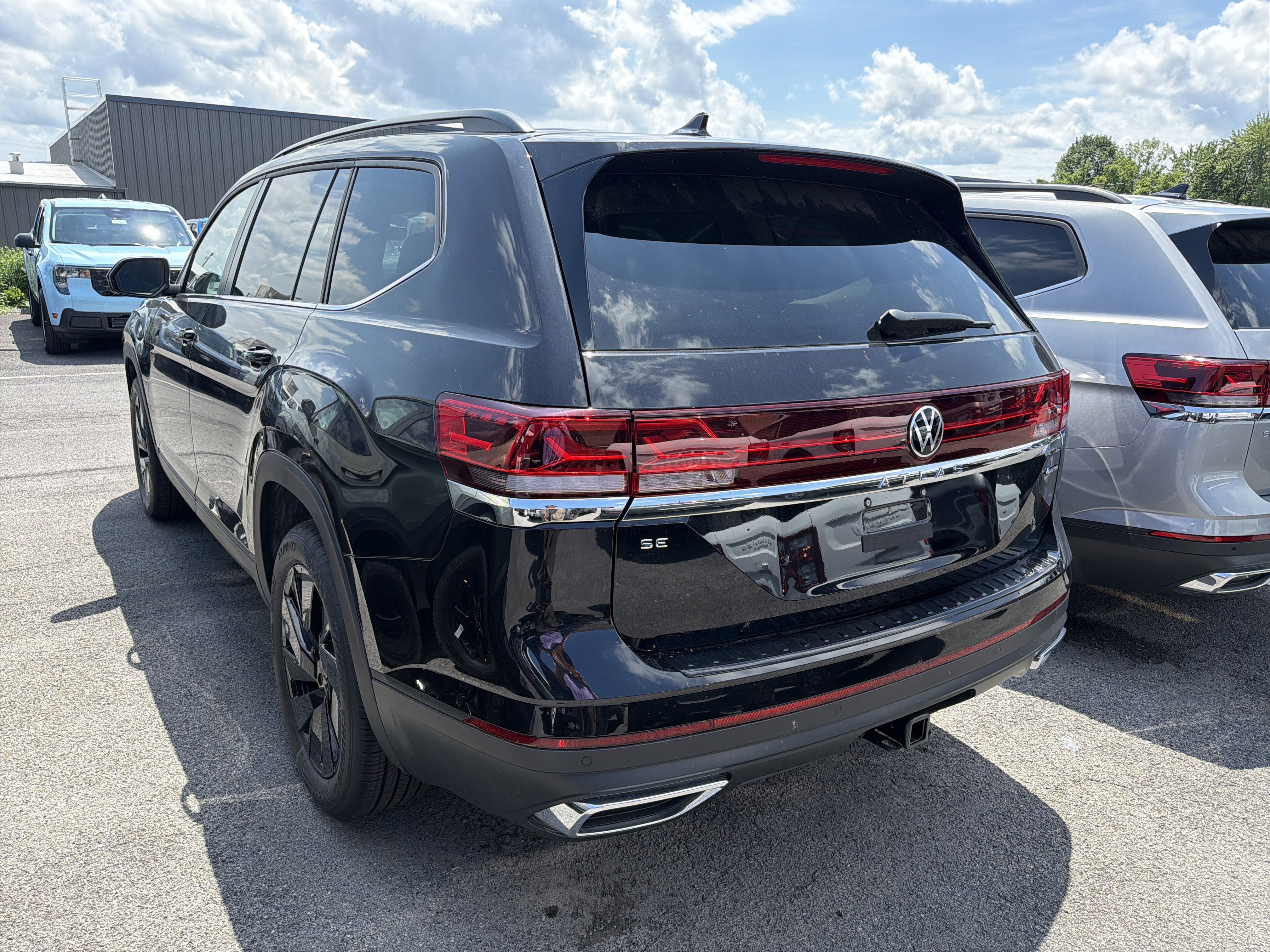 2026 Volkswagen Atlas 2.0T SE w/Technology 4MOTION